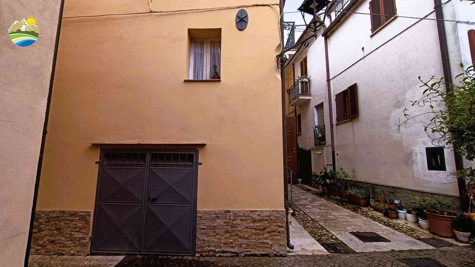 Country Houses Country Houses for sale Bisenti (TE), Casa Italia - Bisenti - EUR 39.323 880