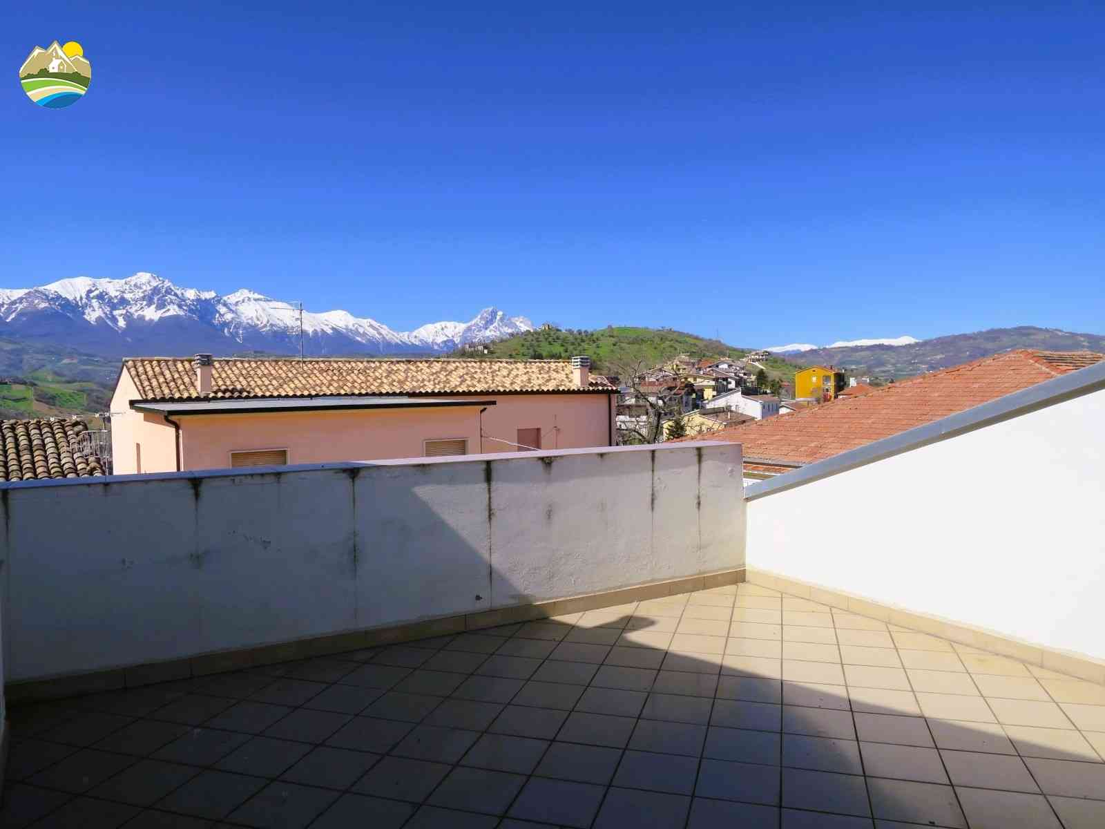 Casa in paese Casa in paese in vendita Castiglione Messer Raimondo (TE), Casa La Piazza - Castiglione Messer Raimondo - EUR 169.306 10