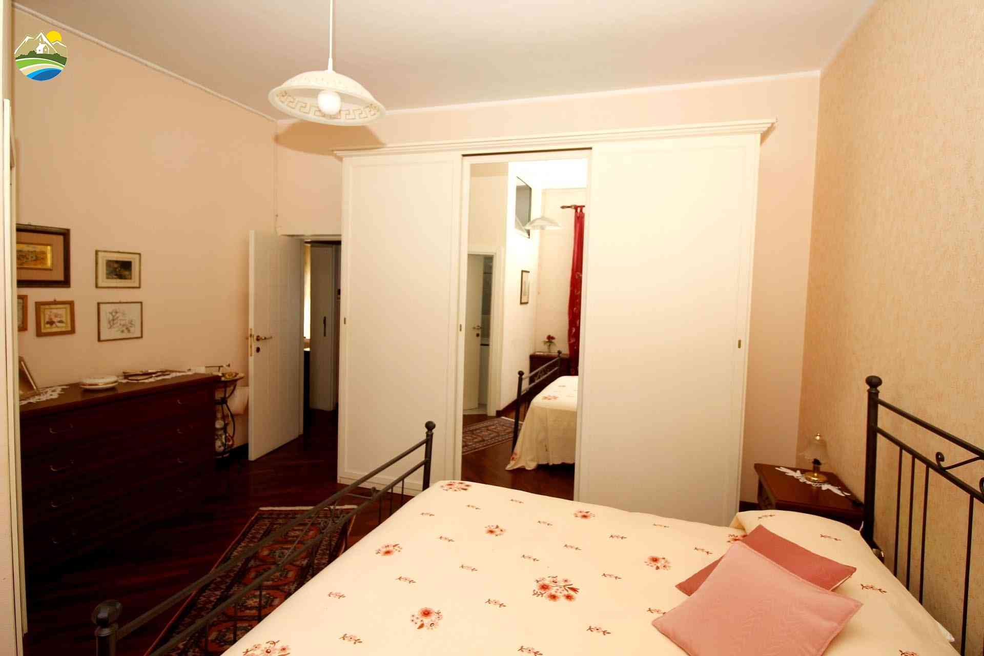 Casa in paese Casa in paese in vendita Castiglione Messer Raimondo (TE), Casa La Piazza - Castiglione Messer Raimondo - EUR 169.306 820
