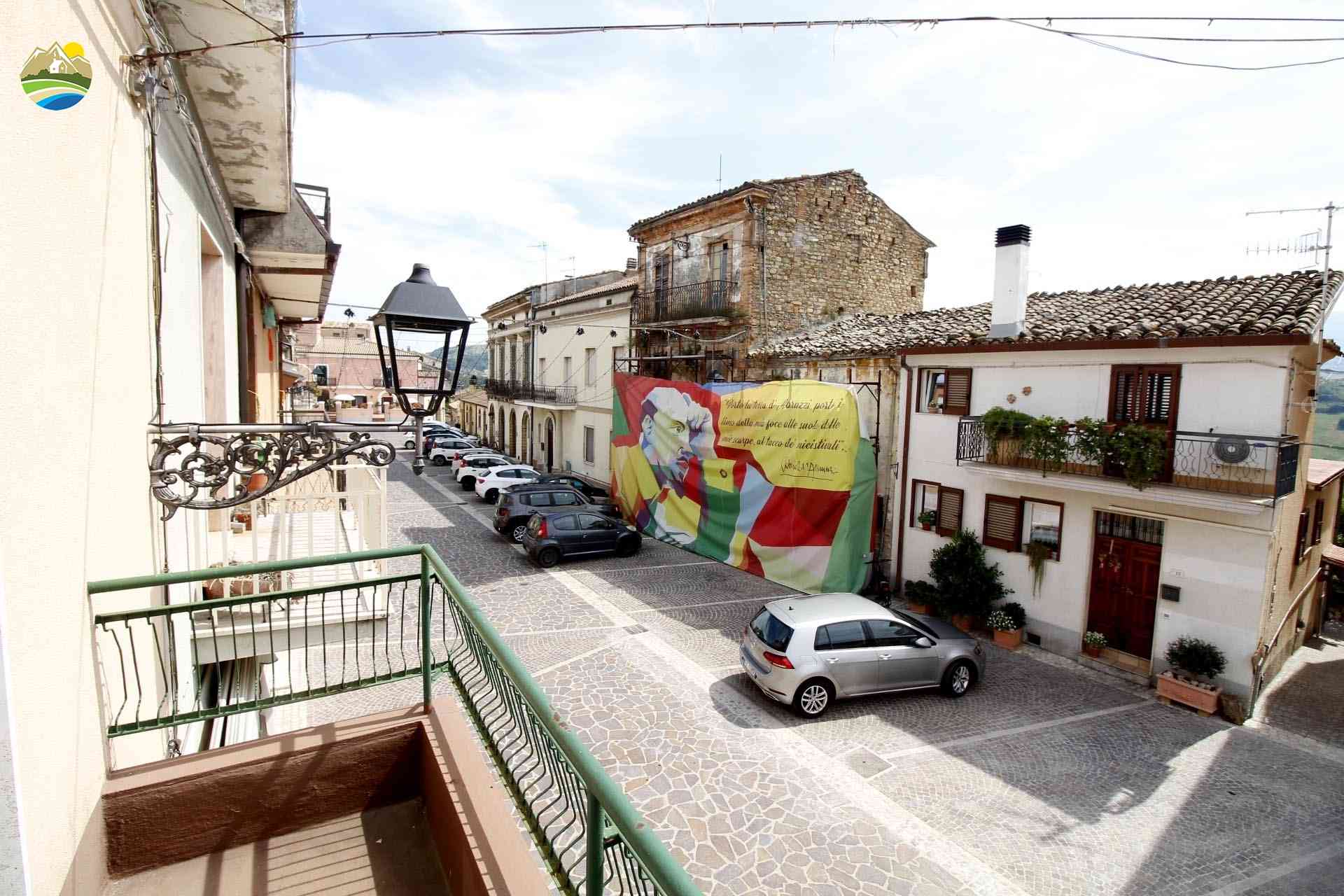 Townhouse Townhouse for sale Castiglione Messer Raimondo (TE), Casa La Piazza - Castiglione Messer Raimondo - EUR 169.306 850