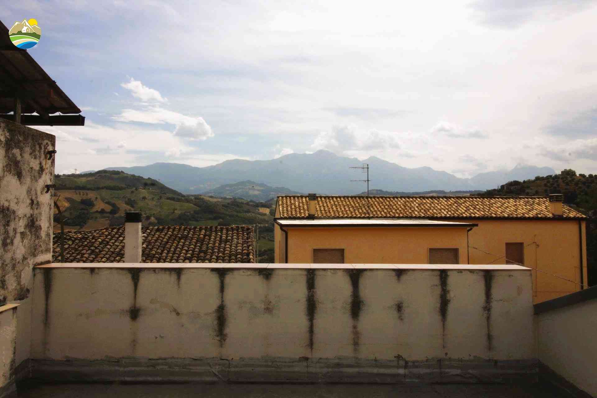 Casa in paese Casa in paese in vendita Castiglione Messer Raimondo (TE), Casa La Piazza - Castiglione Messer Raimondo - EUR 169.306 880