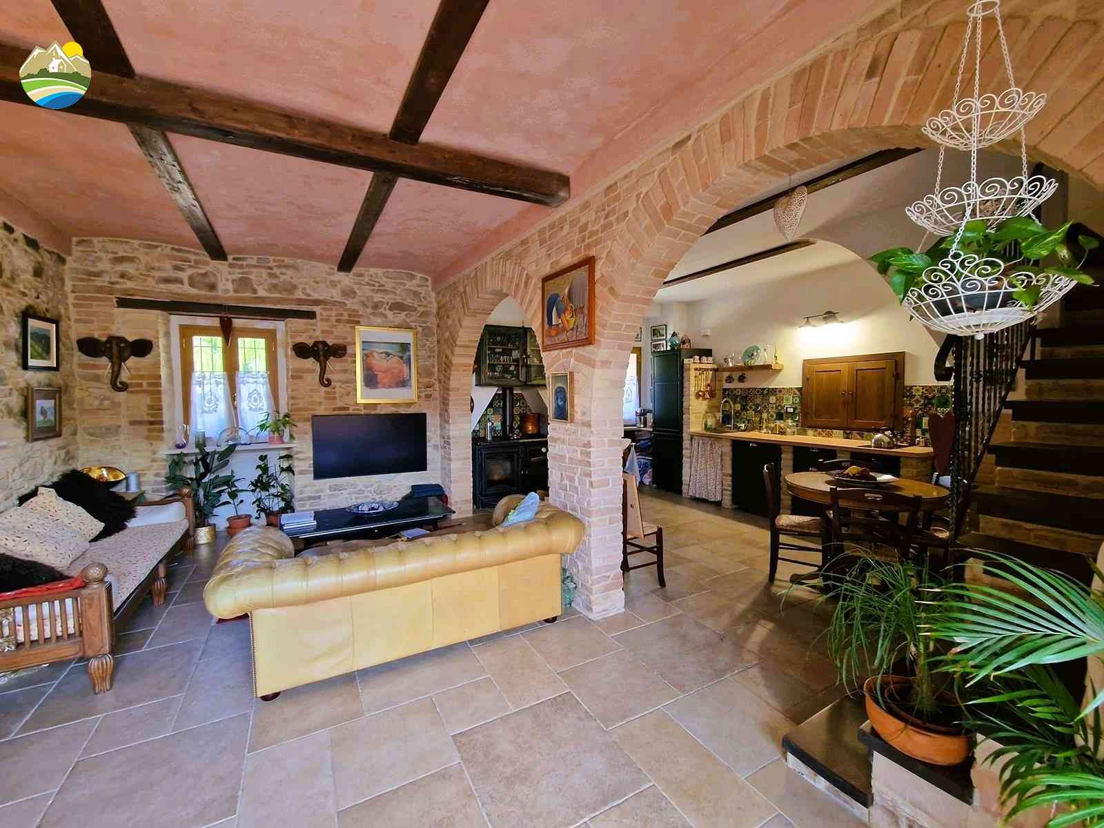 Casa singola Casa singola in vendita Crecchio (CH), Casa Allegra - Crecchio - EUR 240.306 1010