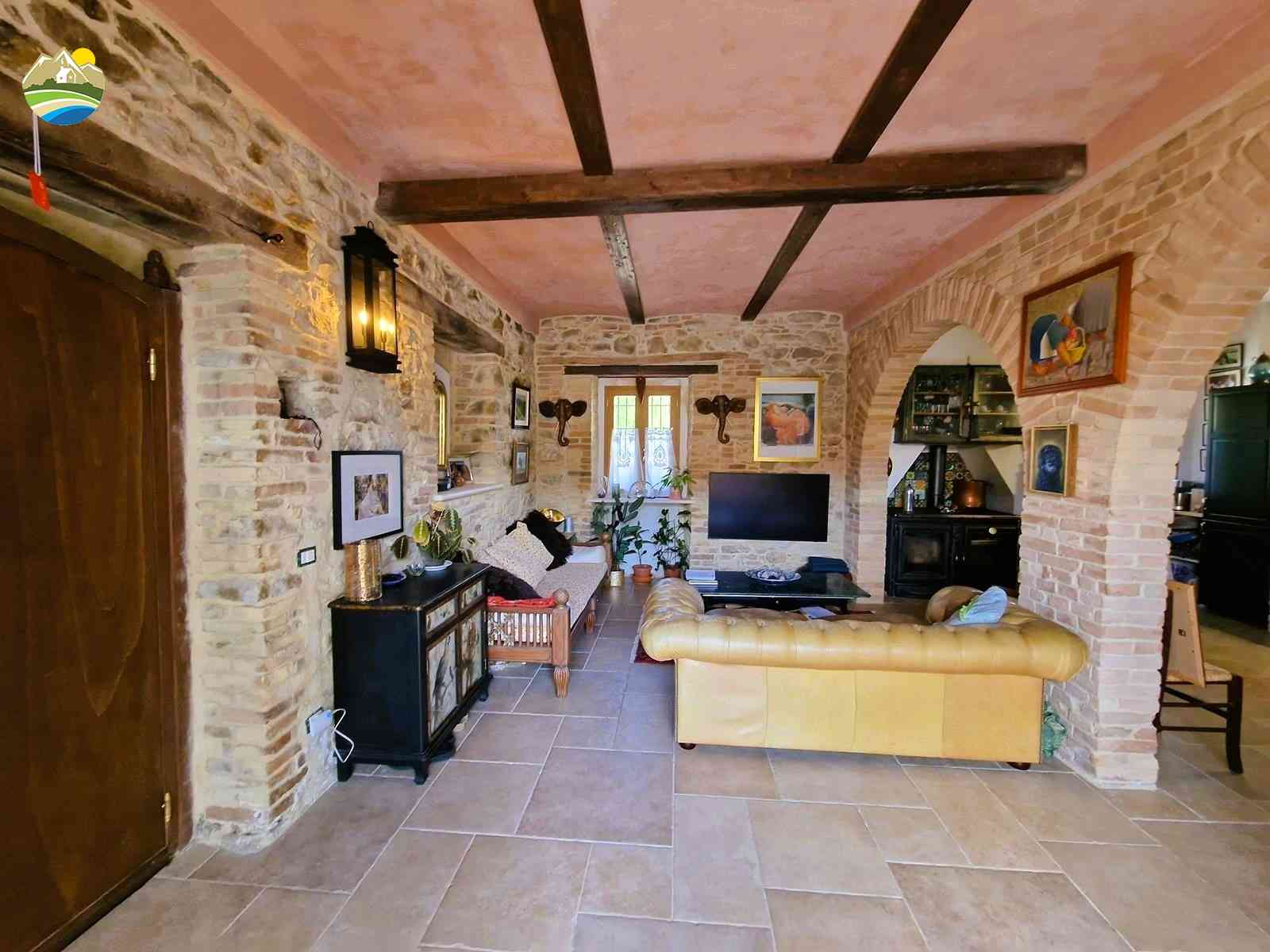 Casa singola Casa singola in vendita Crecchio (CH), Casa Allegra - Crecchio - EUR 240.306 1020