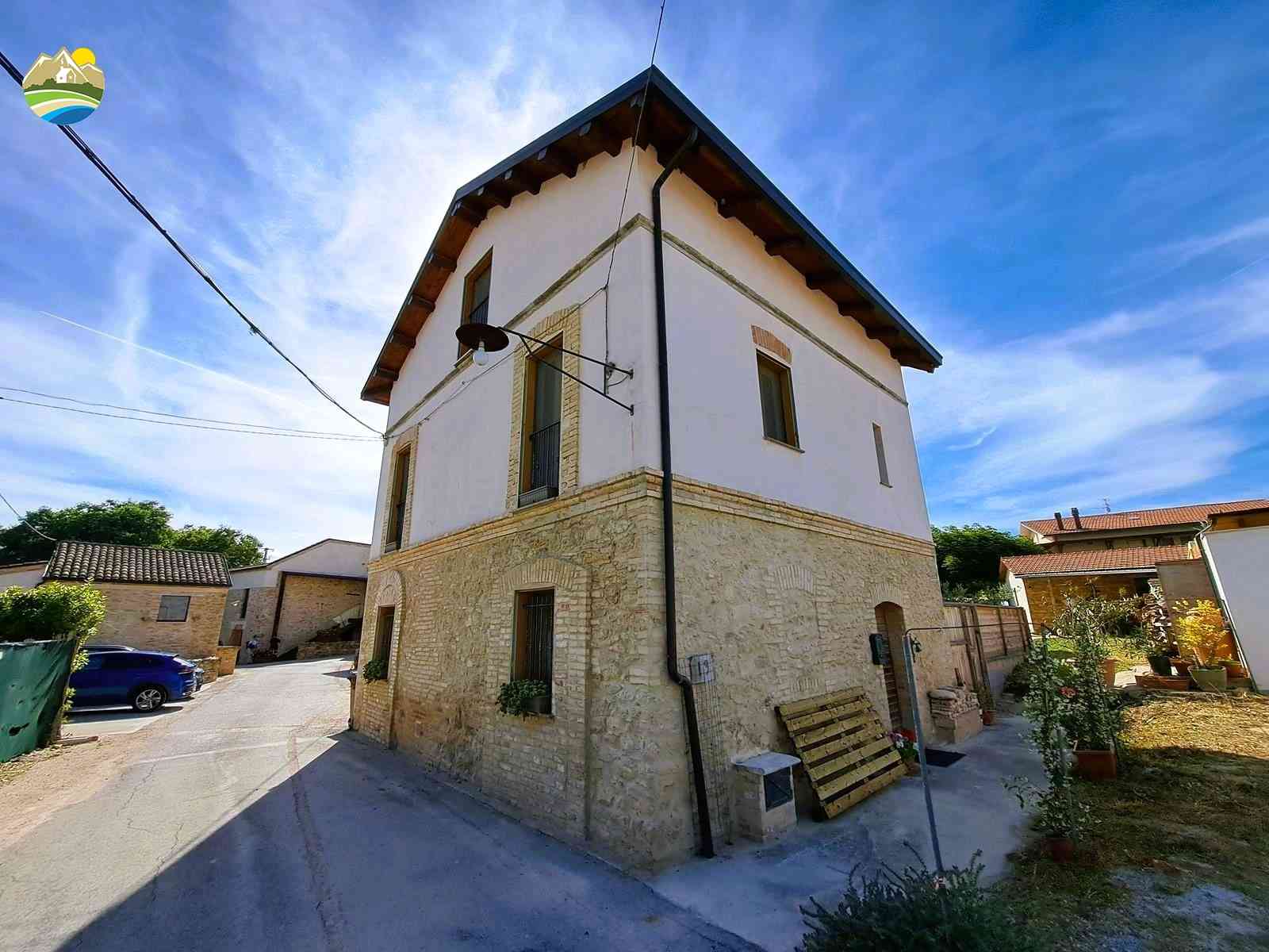Casa singola Casa singola in vendita Crecchio (CH), Casa Allegra - Crecchio - EUR 240.306 1220