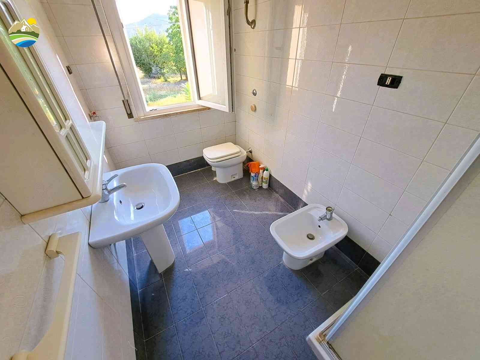 Casa in paese Casa in paese in vendita Castiglione Messer Raimondo (TE), Appartamento Ciclamino - Castiglione Messer Raimondo - EUR 158.383 830
