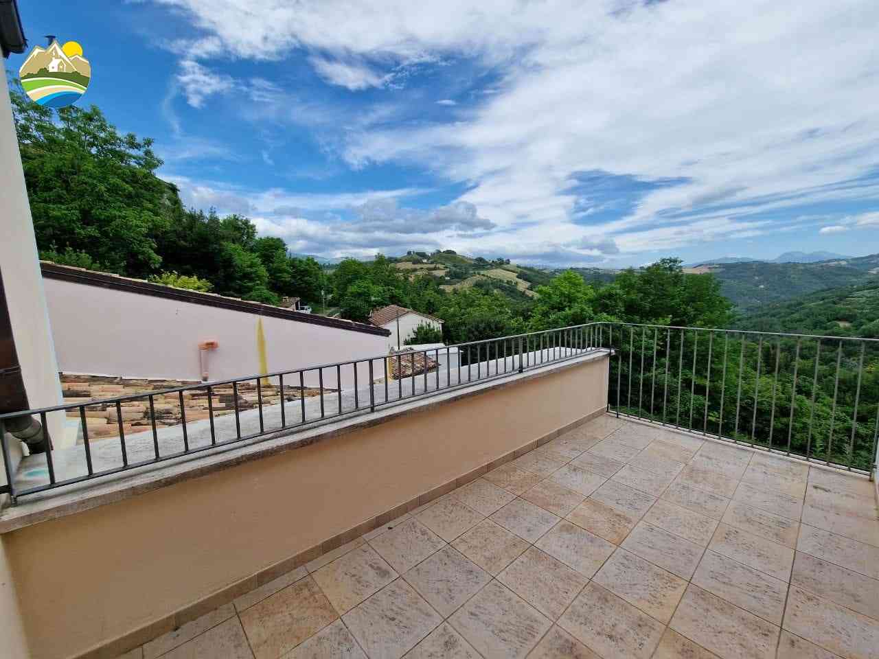 Townhouse Casa Genziana - Arsita - EUR 80.830