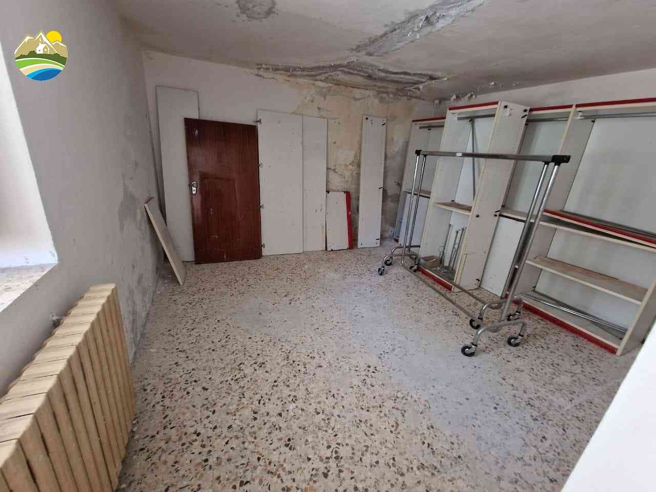 Casa in paese Casa in paese in vendita Cermignano (TE), Casa delle Rose - Cermignano - EUR 20.754 960
