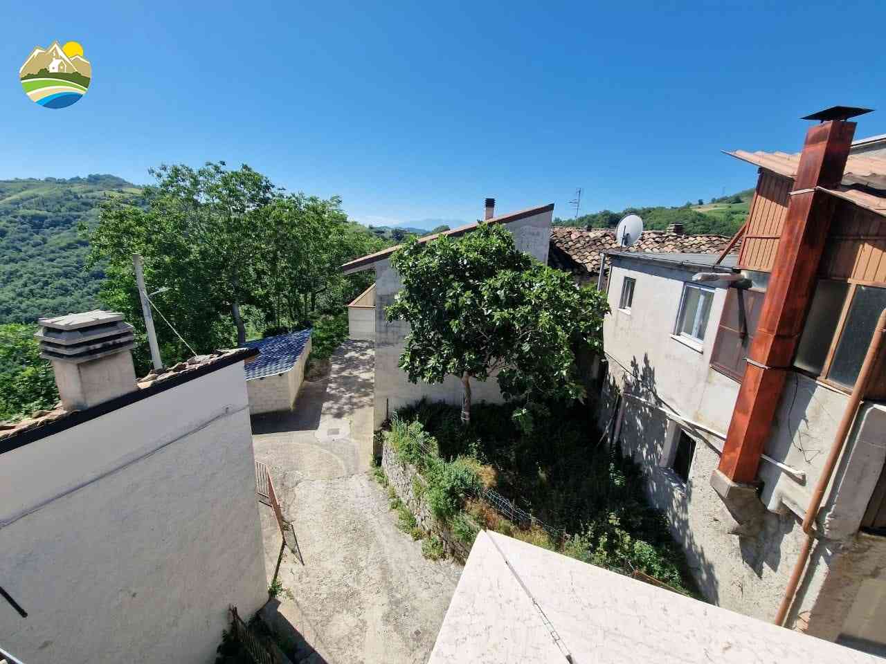 Casa in paese Casa in paese in vendita Cermignano (TE), Casa delle Rose - Cermignano - EUR 20.754 990