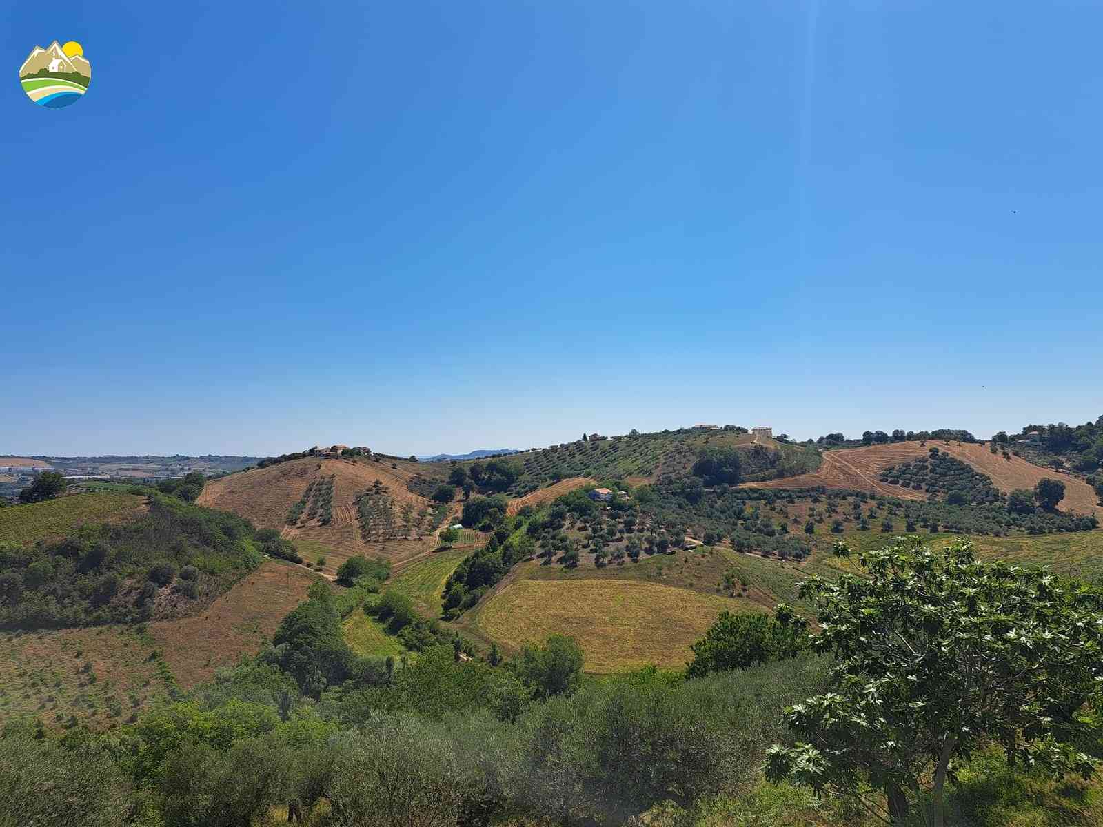 Country Houses Country Houses for sale Collecorvino (PE), Casale Raggio di Sole - Collecorvino - EUR 271.436 1140