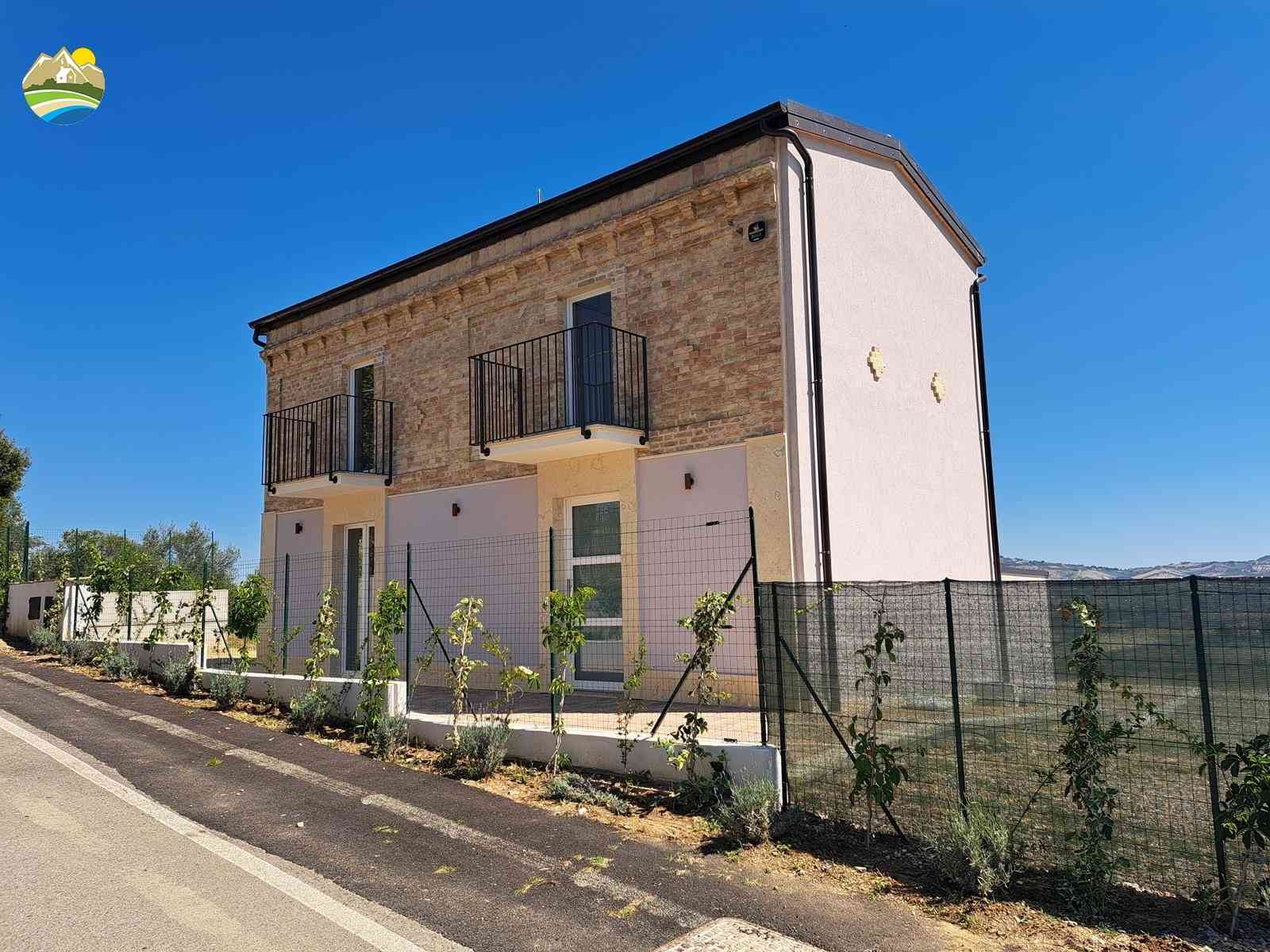 Casa di campagna Casa di campagna in vendita Collecorvino (PE), Casale Raggio di Sole - Collecorvino - EUR 271.436 880