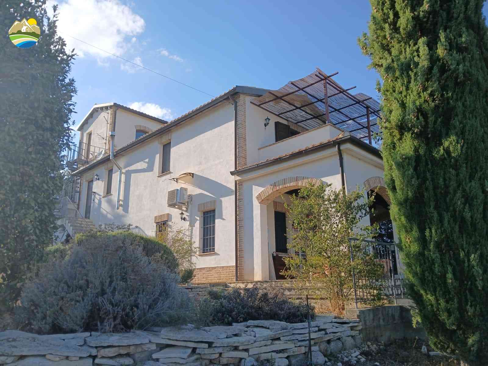 Country Houses Country Houses for sale Città Sant'Angelo (PE), Casale delle Fate - Città Sant'Angelo - EUR 381.212 1190