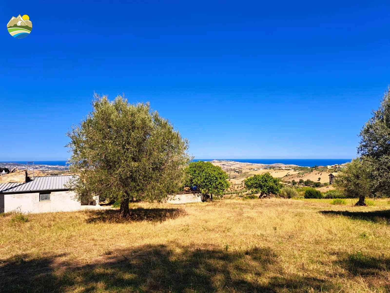 Country Houses Country Houses for sale Atri (TE), Cascina del Mare - Atri - EUR 101.584 740