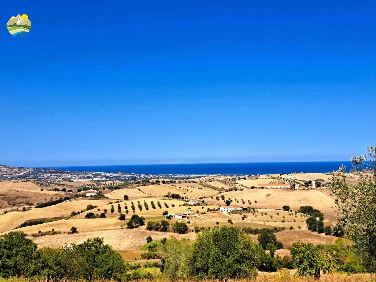 Country Houses Country Houses for sale Atri (TE), Cascina del Mare - Atri - EUR 101.584 820