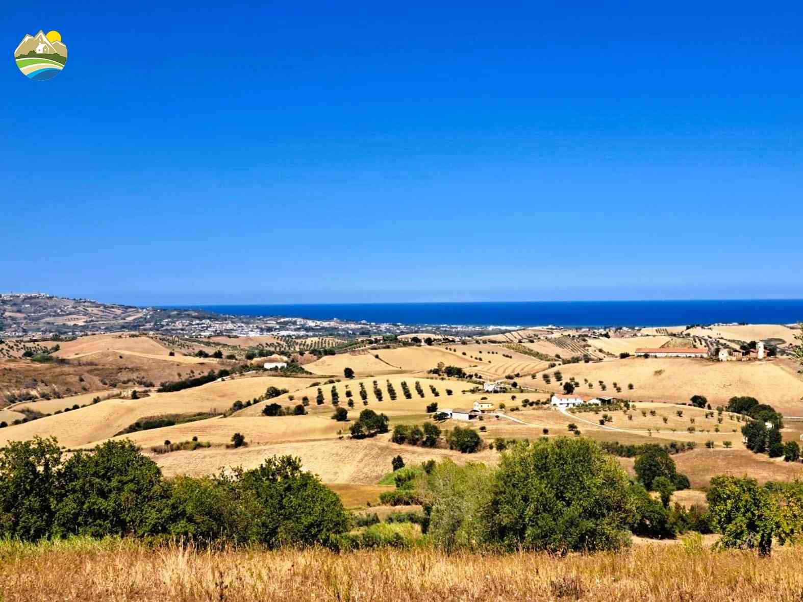 Country Houses Country Houses for sale Atri (TE), Cascina del Mare - Atri - EUR 101.584 860
