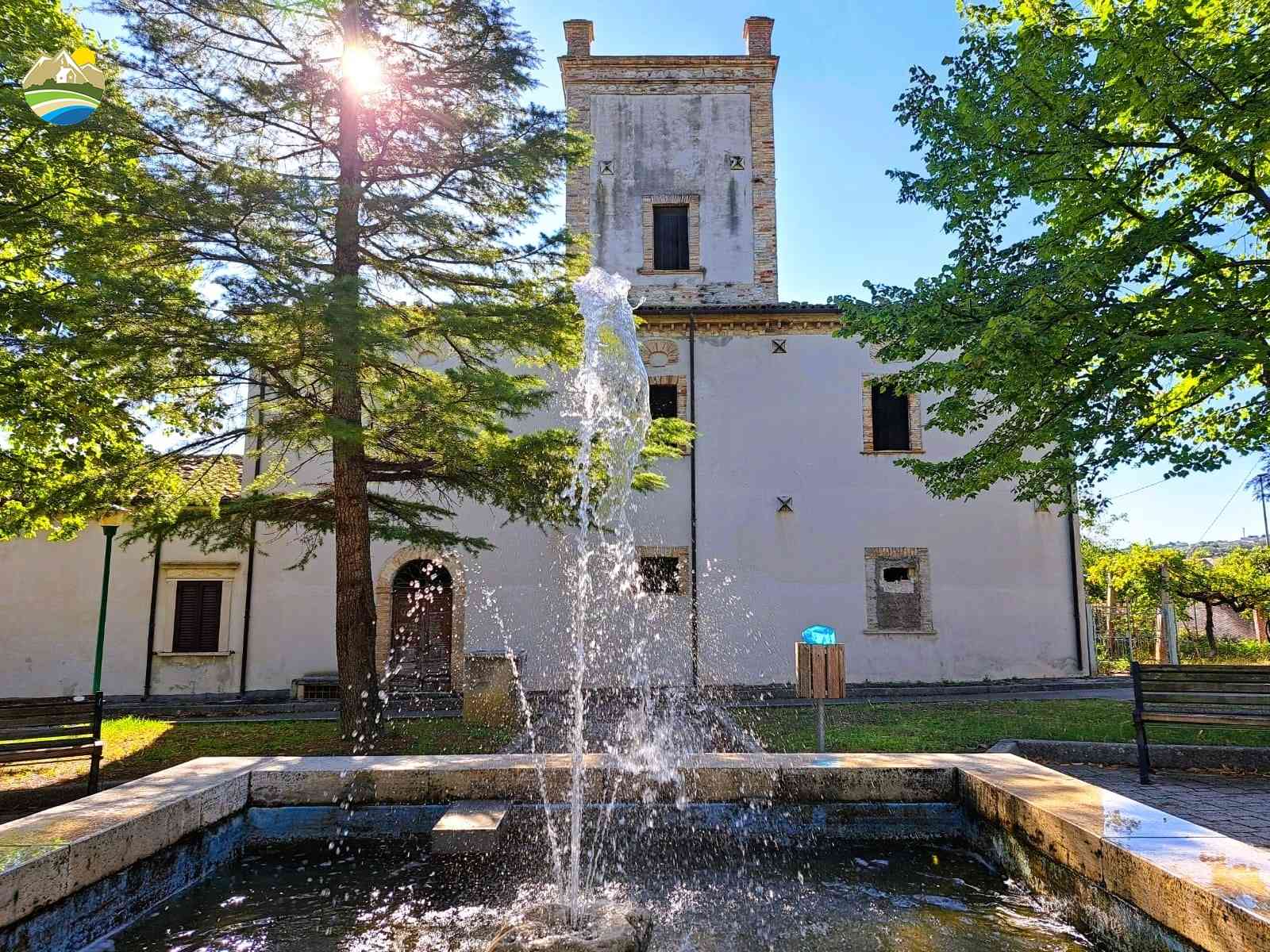 Historical Townhouse Palazzo Fontana - Vicoli - EUR 267.613