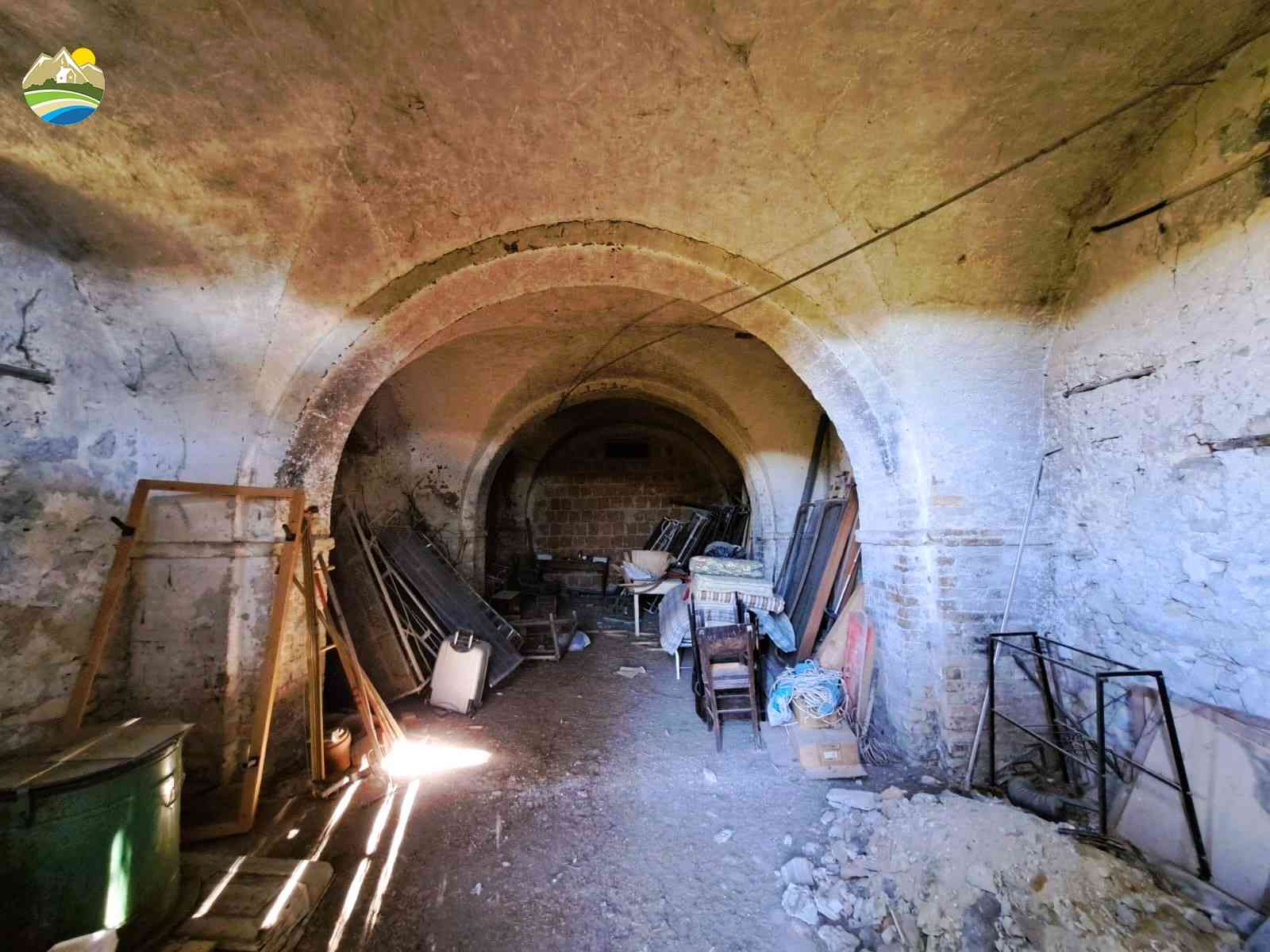 Historical Townhouse Historical Townhouse for sale Vicoli (PE), Palazzo Fontana - Vicoli - EUR 267.613 1030