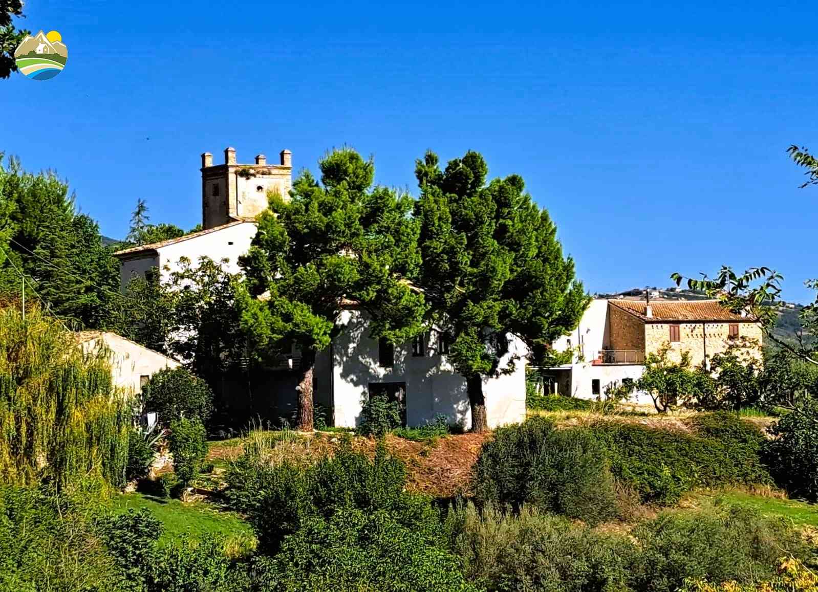 Historical Townhouse Historical Townhouse for sale Vicoli (PE), Palazzo Fontana - Vicoli - EUR 267.613 760