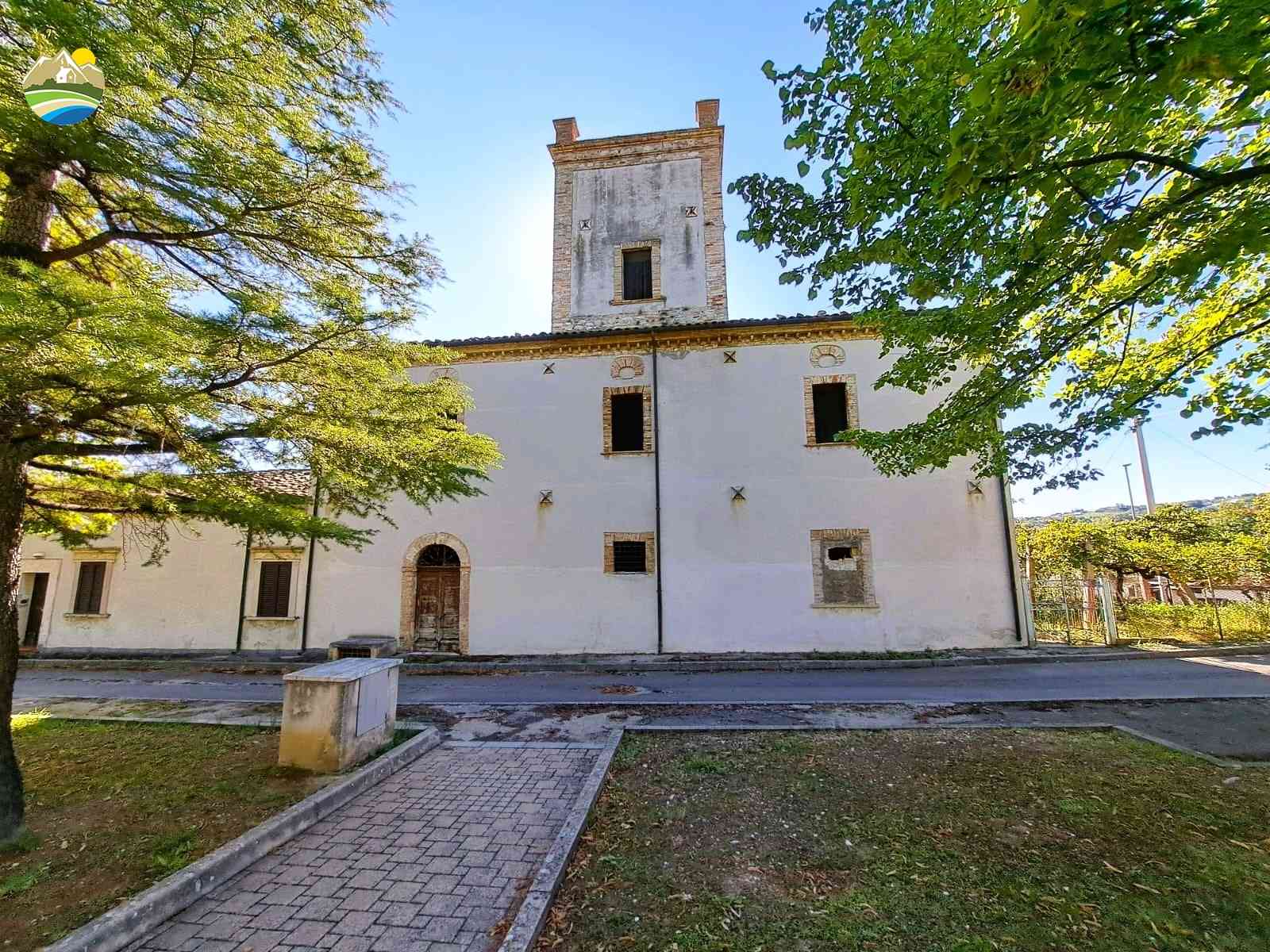 Historical Townhouse Historical Townhouse for sale Vicoli (PE), Palazzo Fontana - Vicoli - EUR 267.613 870