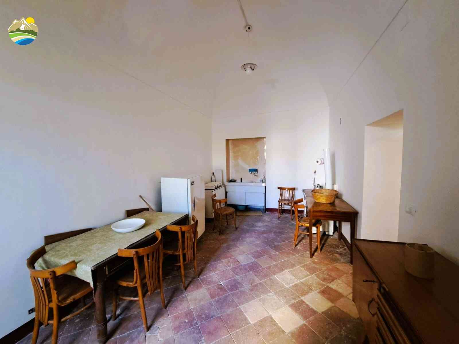 Historical Townhouse Historical Townhouse for sale Vicoli (PE), Palazzo Fontana - Vicoli - EUR 267.613 920