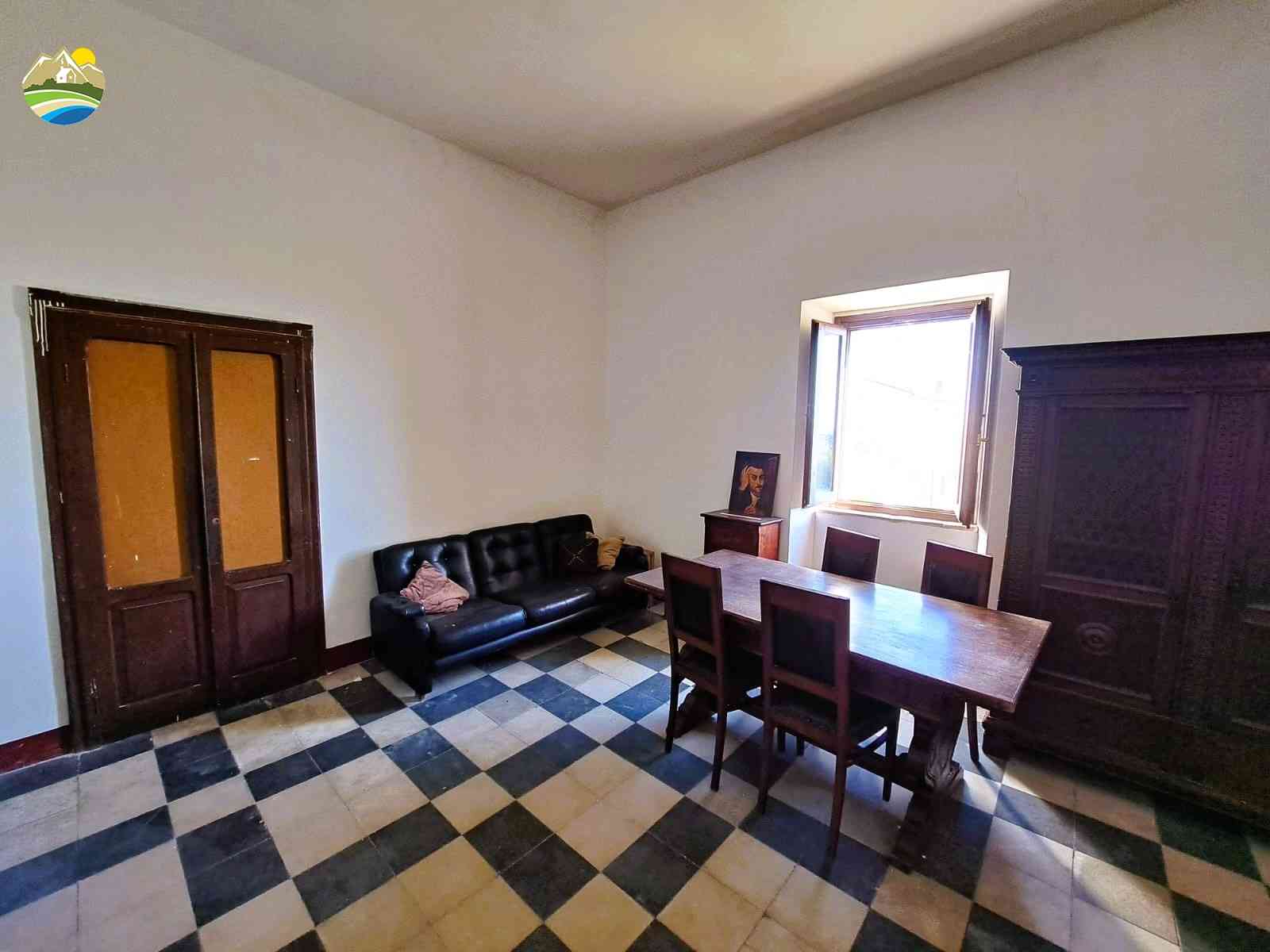 Historical Townhouse Historical Townhouse for sale Vicoli (PE), Palazzo Fontana - Vicoli - EUR 267.613 940