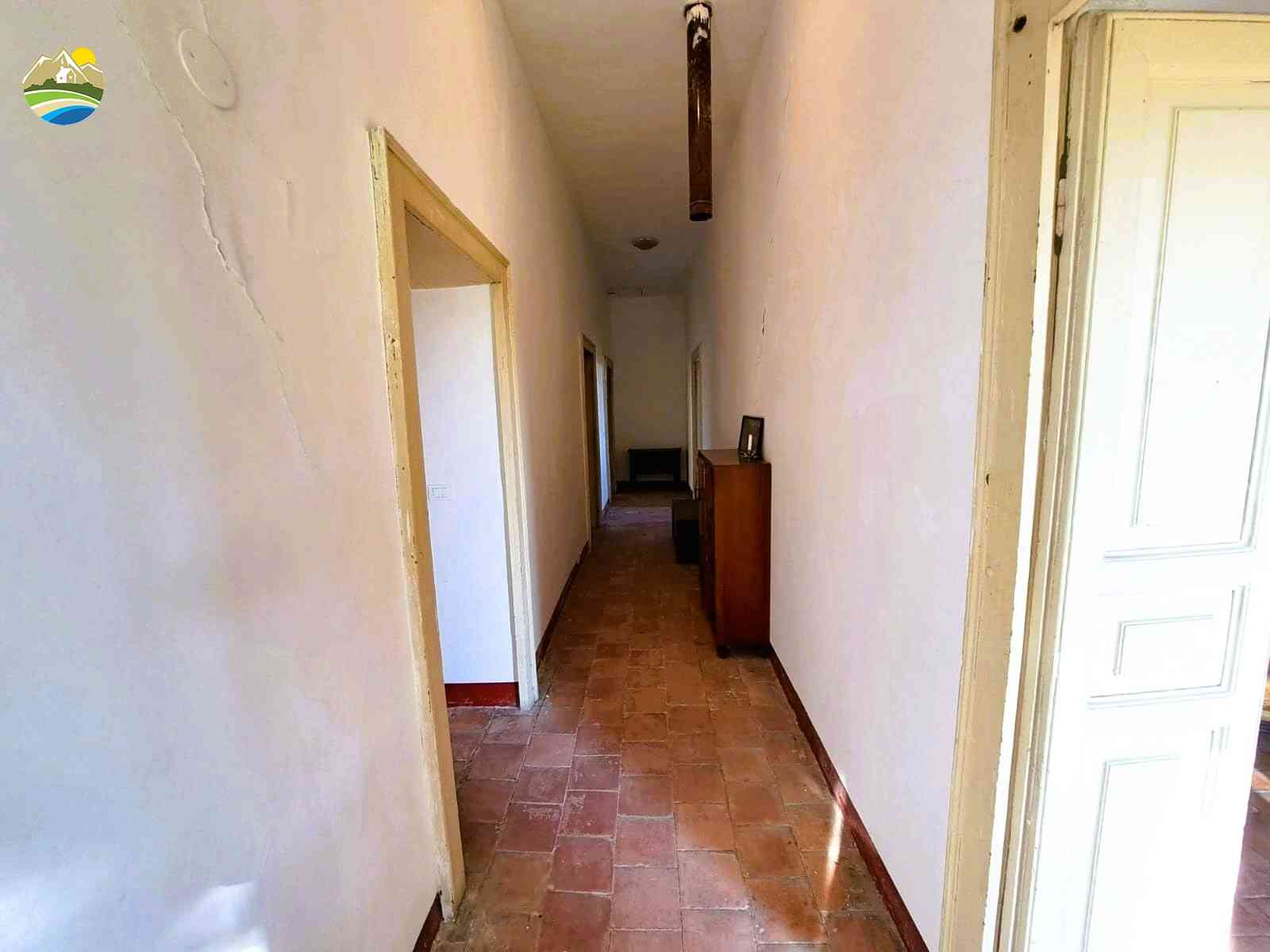 Historical Townhouse Historical Townhouse for sale Vicoli (PE), Palazzo Fontana - Vicoli - EUR 267.613 950