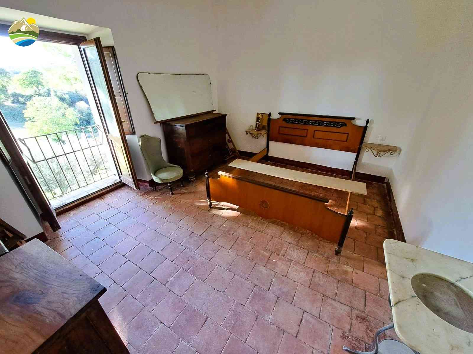 Historical Townhouse Historical Townhouse for sale Vicoli (PE), Palazzo Fontana - Vicoli - EUR 267.613 960