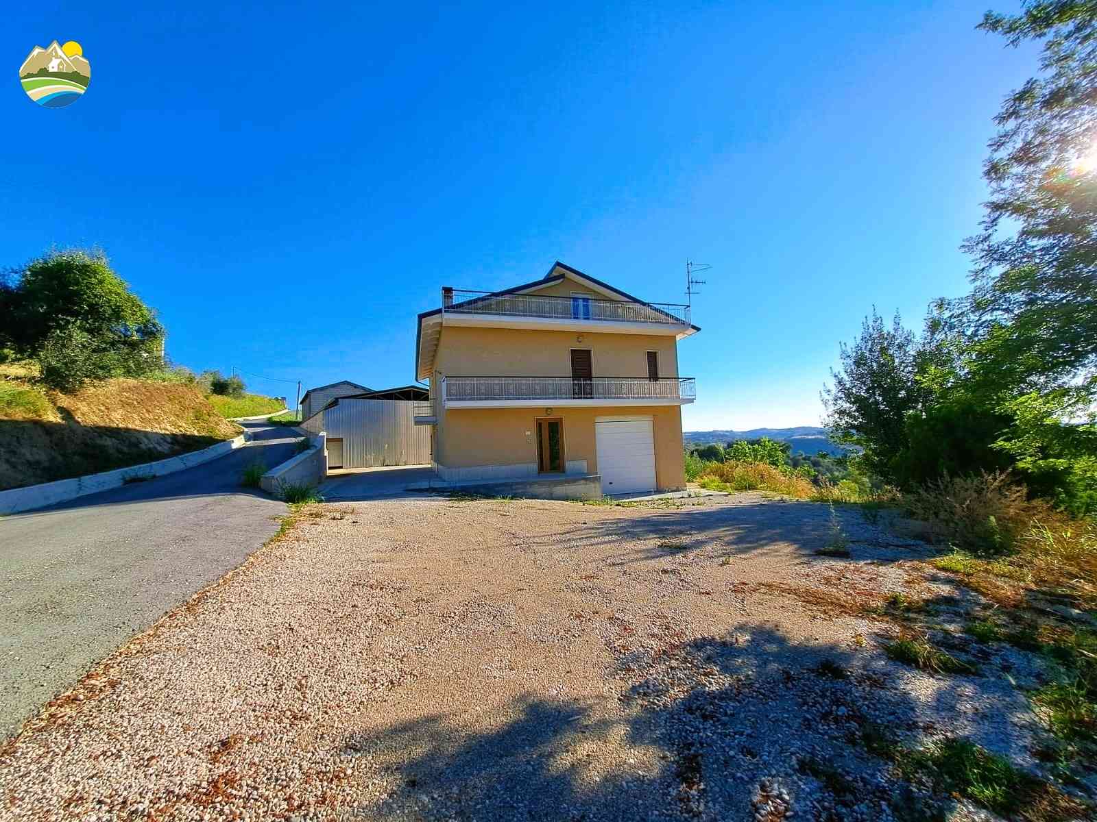Country Houses Country Houses for sale Castiglione Messer Raimondo (TE), Casa delle Ginestre - Castiglione Messer Raimondo - EUR 240.306 1000