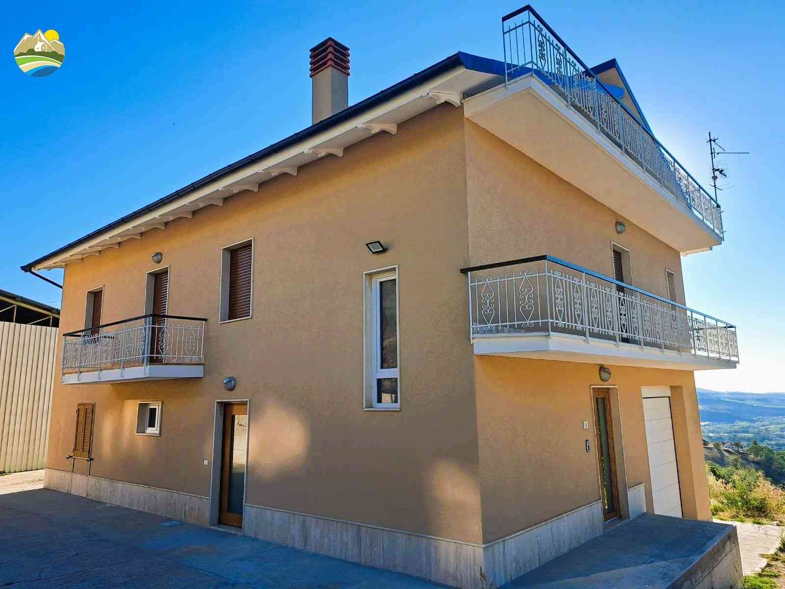 Country Houses Country Houses for sale Castiglione Messer Raimondo (TE), Casa delle Ginestre - Castiglione Messer Raimondo - EUR 240.306 1020