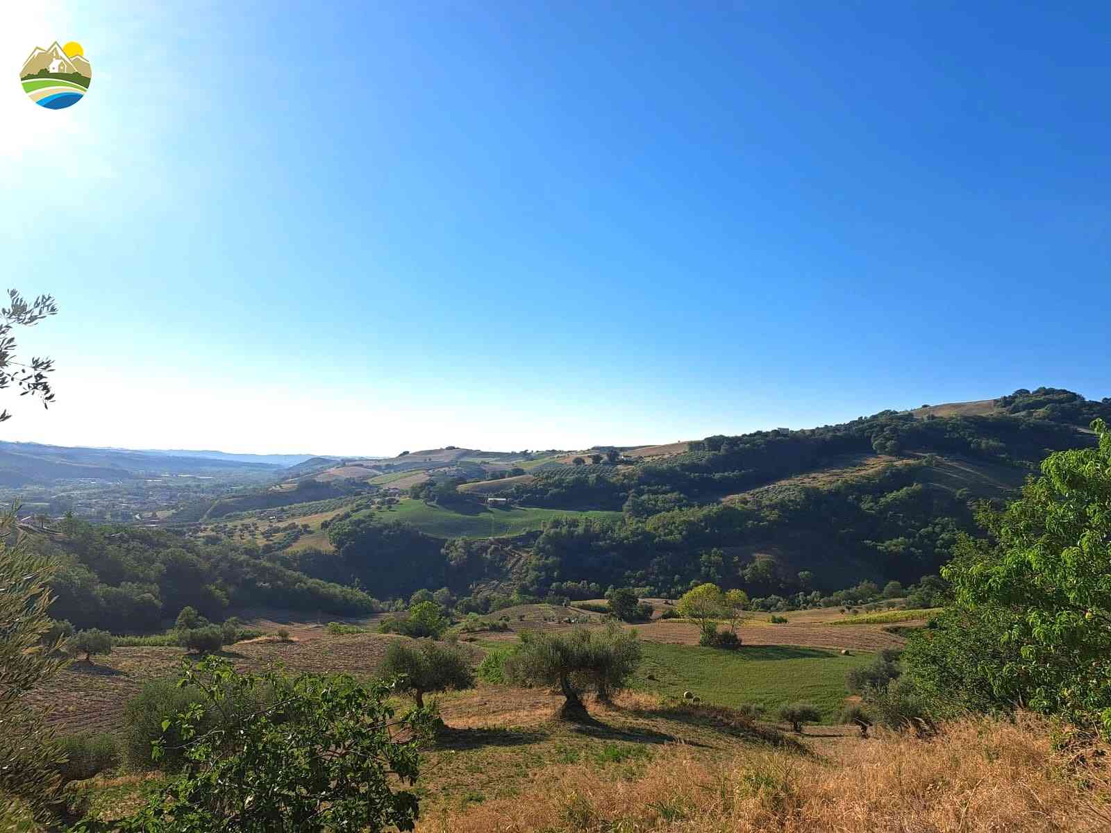 Country Houses Country Houses for sale Castiglione Messer Raimondo (TE), Casa delle Ginestre - Castiglione Messer Raimondo - EUR 240.306 1050