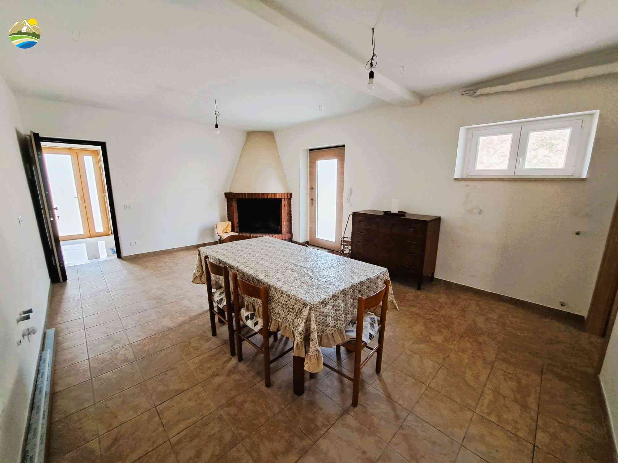 Country Houses Country Houses for sale Castiglione Messer Raimondo (TE), Casa delle Ginestre - Castiglione Messer Raimondo - EUR 240.306 810