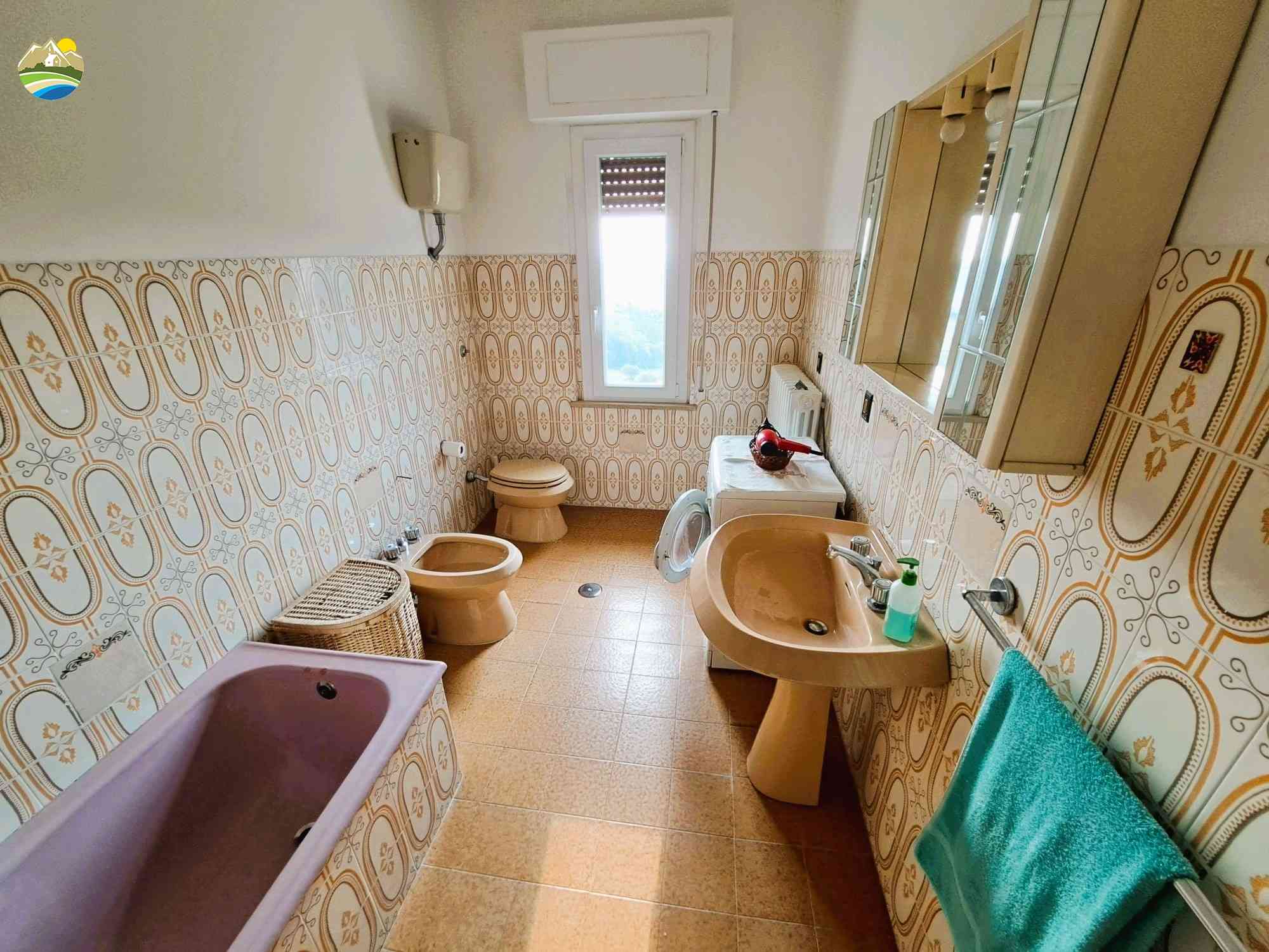 Country Houses Country Houses for sale Castiglione Messer Raimondo (TE), Casa delle Ginestre - Castiglione Messer Raimondo - EUR 240.306 970