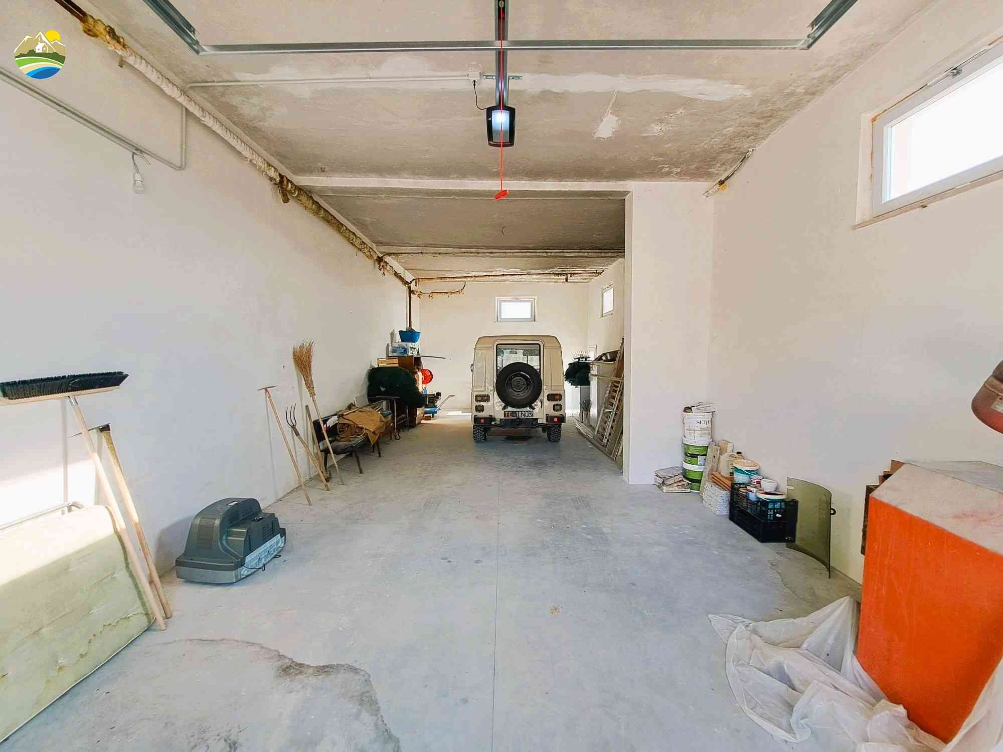 Country Houses Country Houses for sale Castiglione Messer Raimondo (TE), Casa delle Ginestre - Castiglione Messer Raimondo - EUR 240.306 990