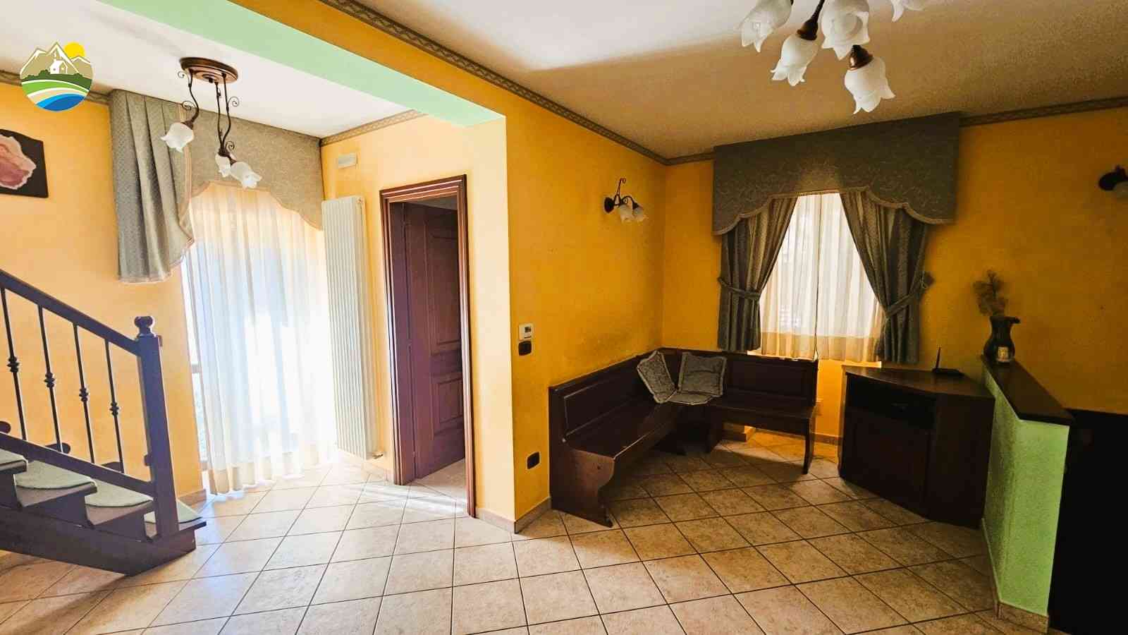 Townhouse Townhouse for sale Montefino (TE), Casa del Borgo - Montefino - EUR 57.892 800