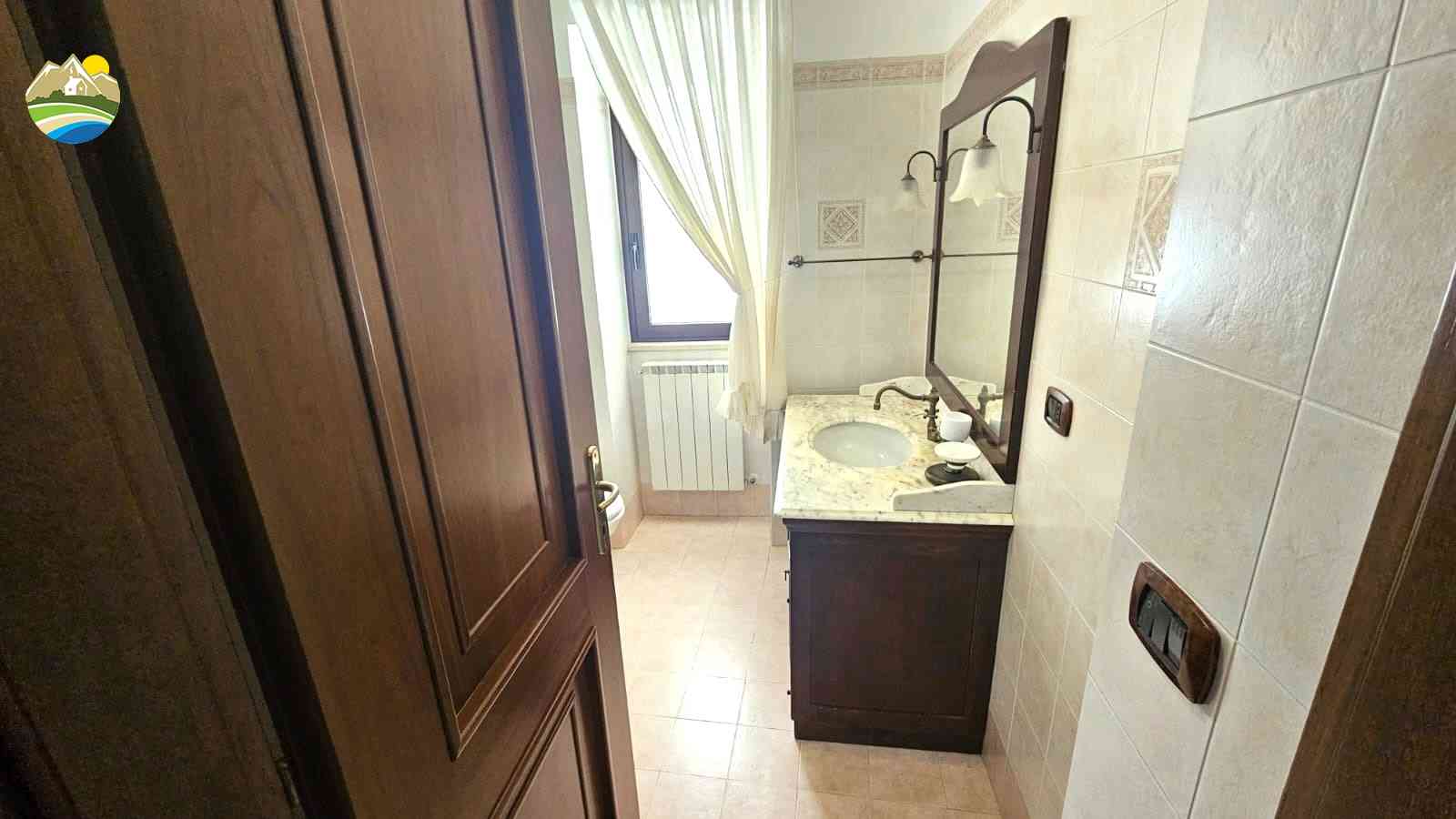 Townhouse Townhouse for sale Montefino (TE), Casa del Borgo - Montefino - EUR 57.892 860