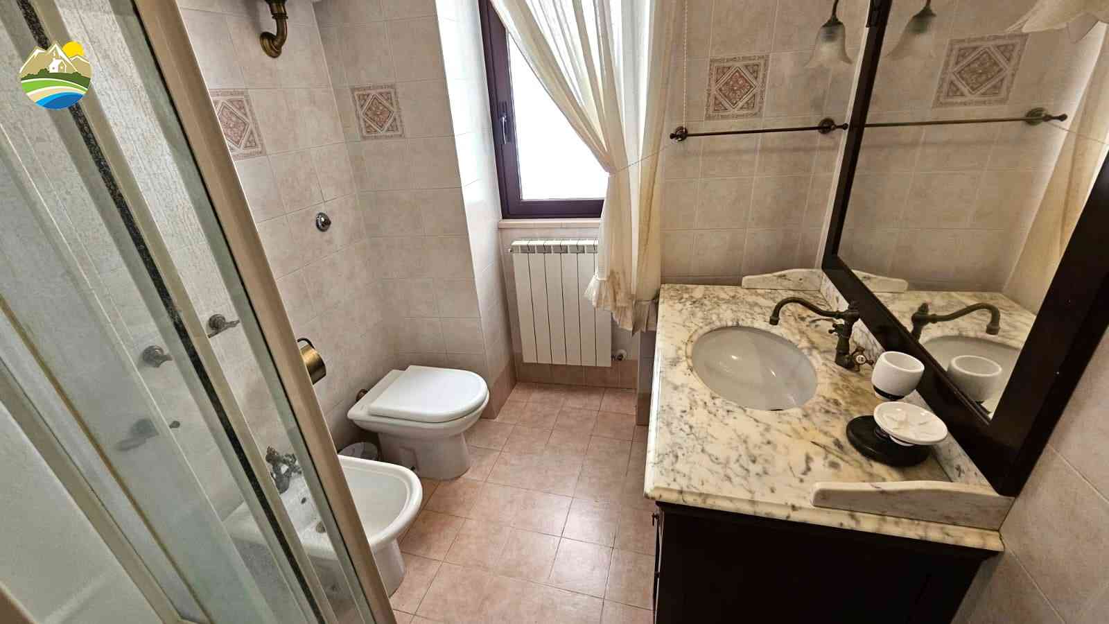 Townhouse Townhouse for sale Montefino (TE), Casa del Borgo - Montefino - EUR 57.892 870