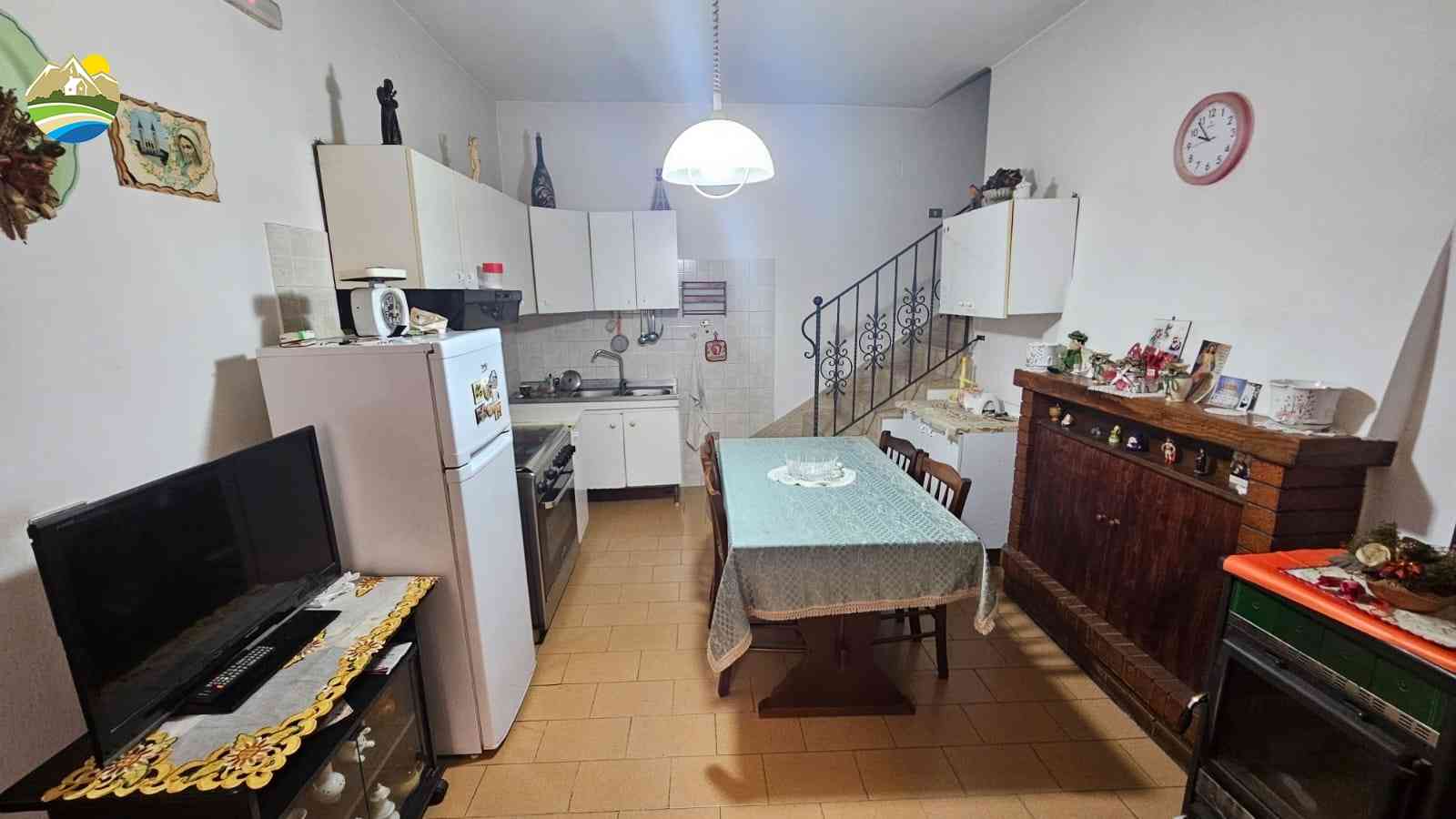Townhouse Townhouse for sale Montefino (TE), Casa del Borgo - Montefino - EUR 57.892 900