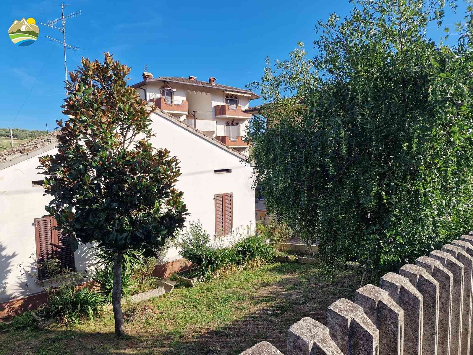 Detached House Detached House for sale Notaresco (TE), Casa Mentuccia - Notaresco - EUR 75.000 760