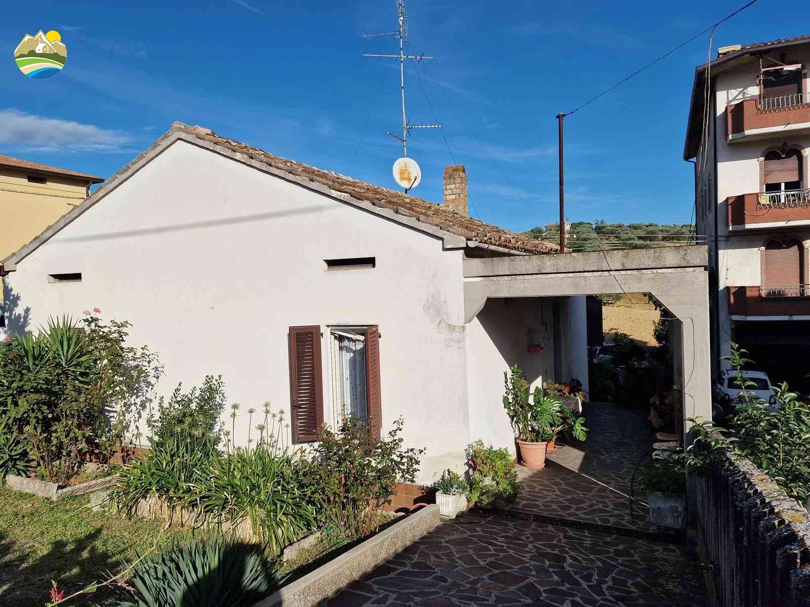 Detached House Detached House for sale Notaresco (TE), Casa Mentuccia - Notaresco - EUR 75.000 810