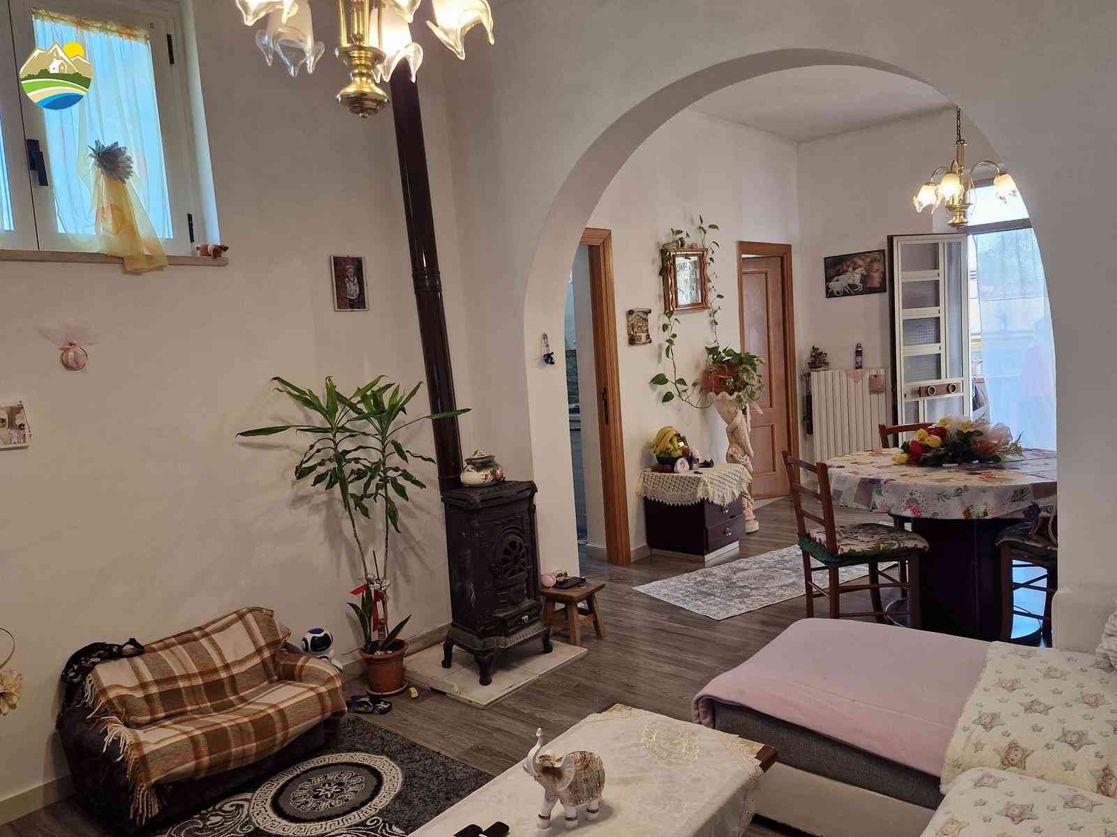 Detached House Detached House for sale Notaresco (TE), Casa Mentuccia - Notaresco - EUR 75.000 850