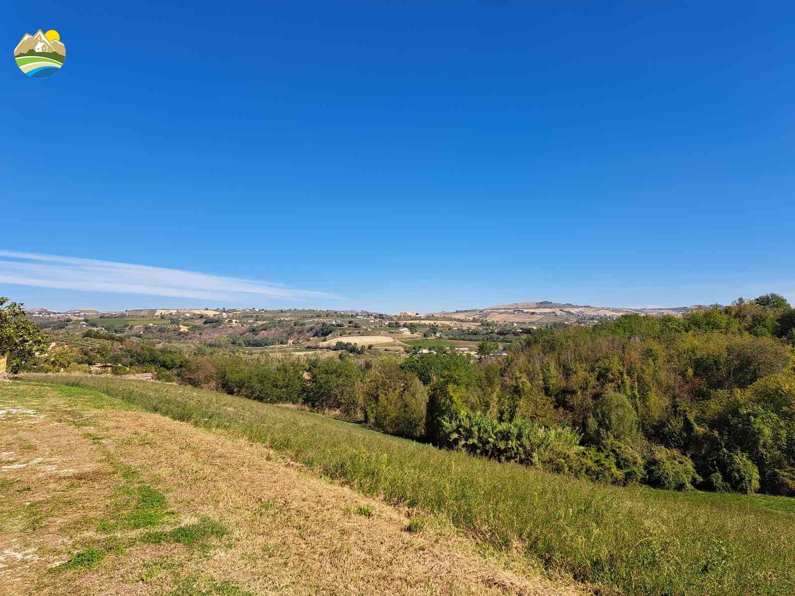 Country Houses Country Houses for sale Picciano (PE), Casa Airone - Picciano - EUR 205.000 930