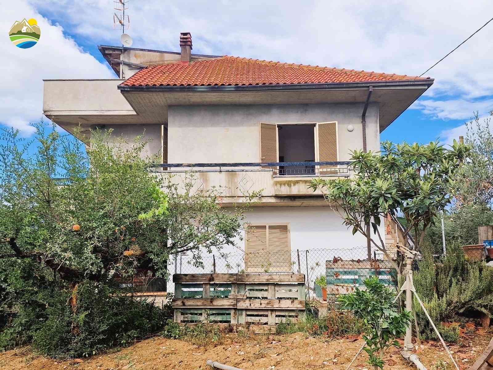 Country Houses Country Houses for sale Morro D'Oro (TE), Casa Morro - Morro D'Oro - EUR 240.306 880