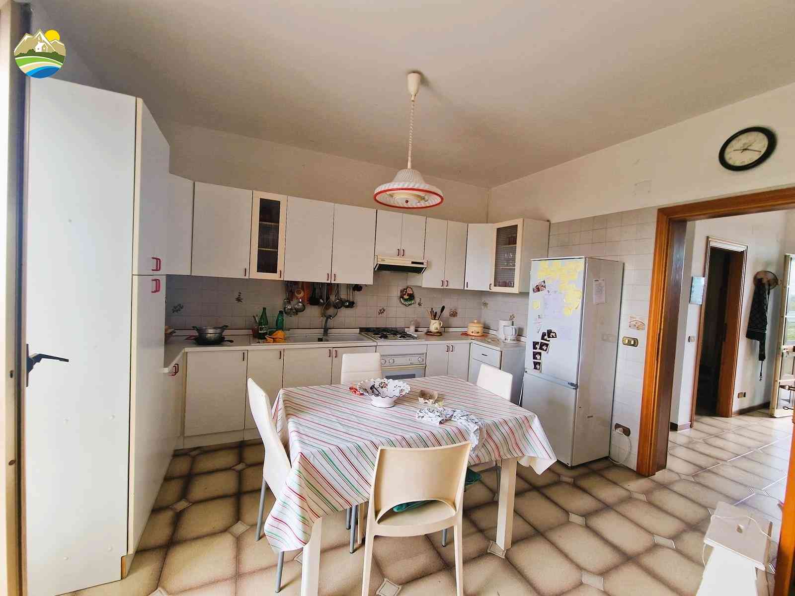 Country Houses Country Houses for sale Morro D'Oro (TE), Casa Morro - Morro D'Oro - EUR 240.306 920