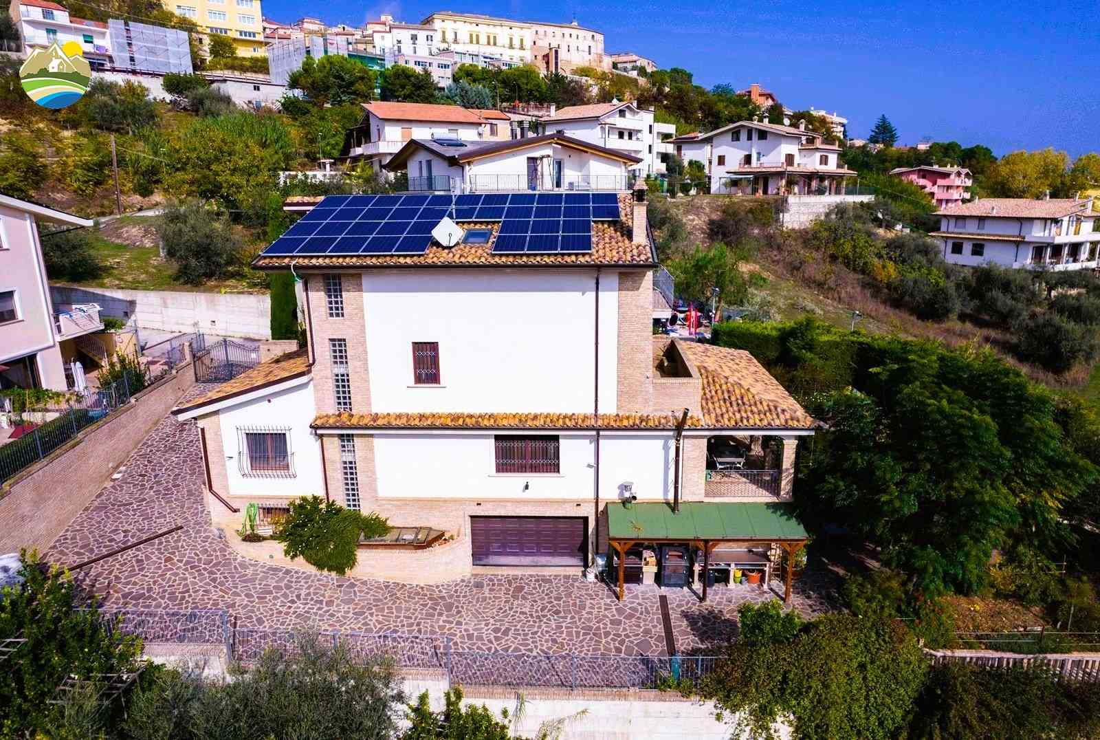 Villa Villa Olivella - Città Sant'Angelo - EUR 611.688