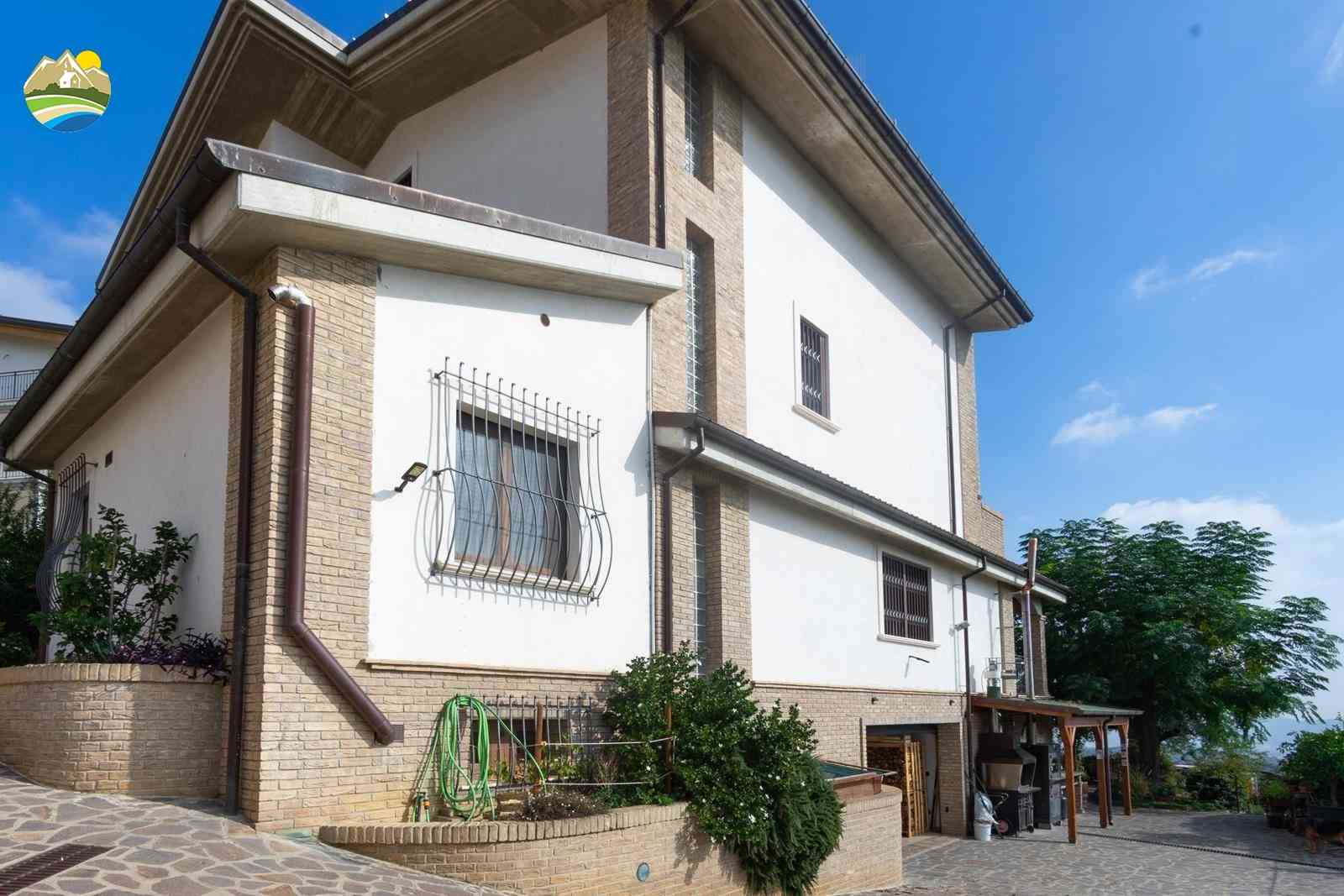 Villa Villa for sale Città Sant'Angelo (PE), Villa Olivella - Città Sant'Angelo - EUR 567.996 890