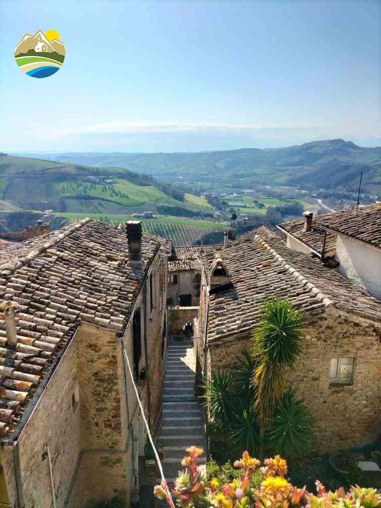 Casa in paese Casa in paese in vendita Montefino (TE), Casa dell'Orologio - Montefino - EUR 76.461 830