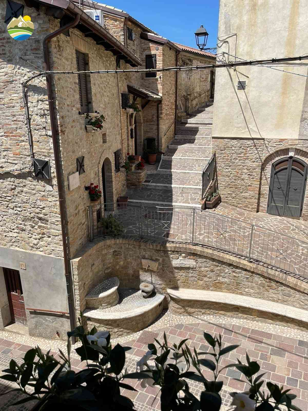 Casa in paese Casa in paese in vendita Montefino (TE), Casa dell'Orologio - Montefino - EUR 76.461 960