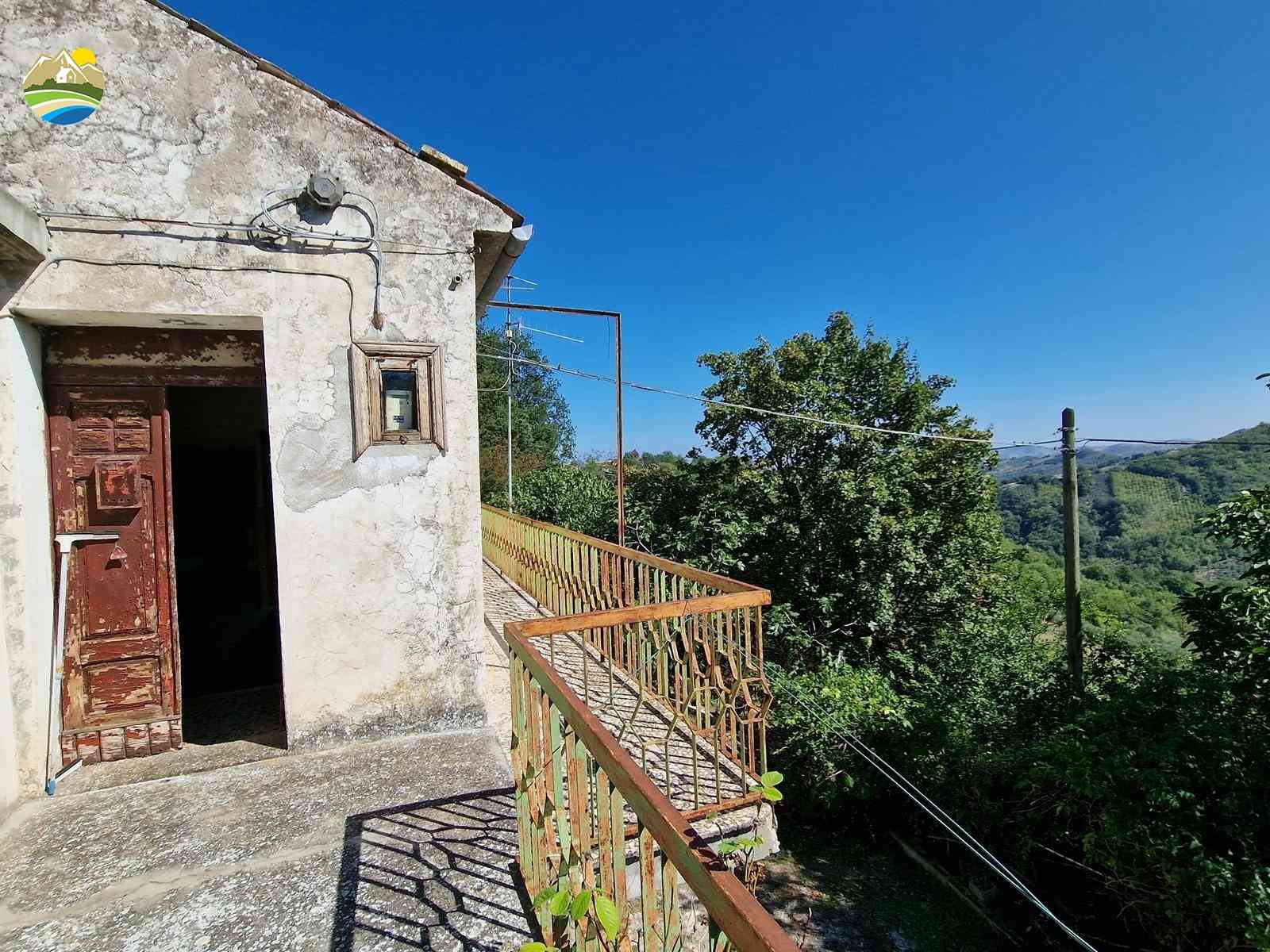 Country Houses Country Houses for sale Cermignano (TE), Casa del Poggio - Cermignano - EUR 27.307 880