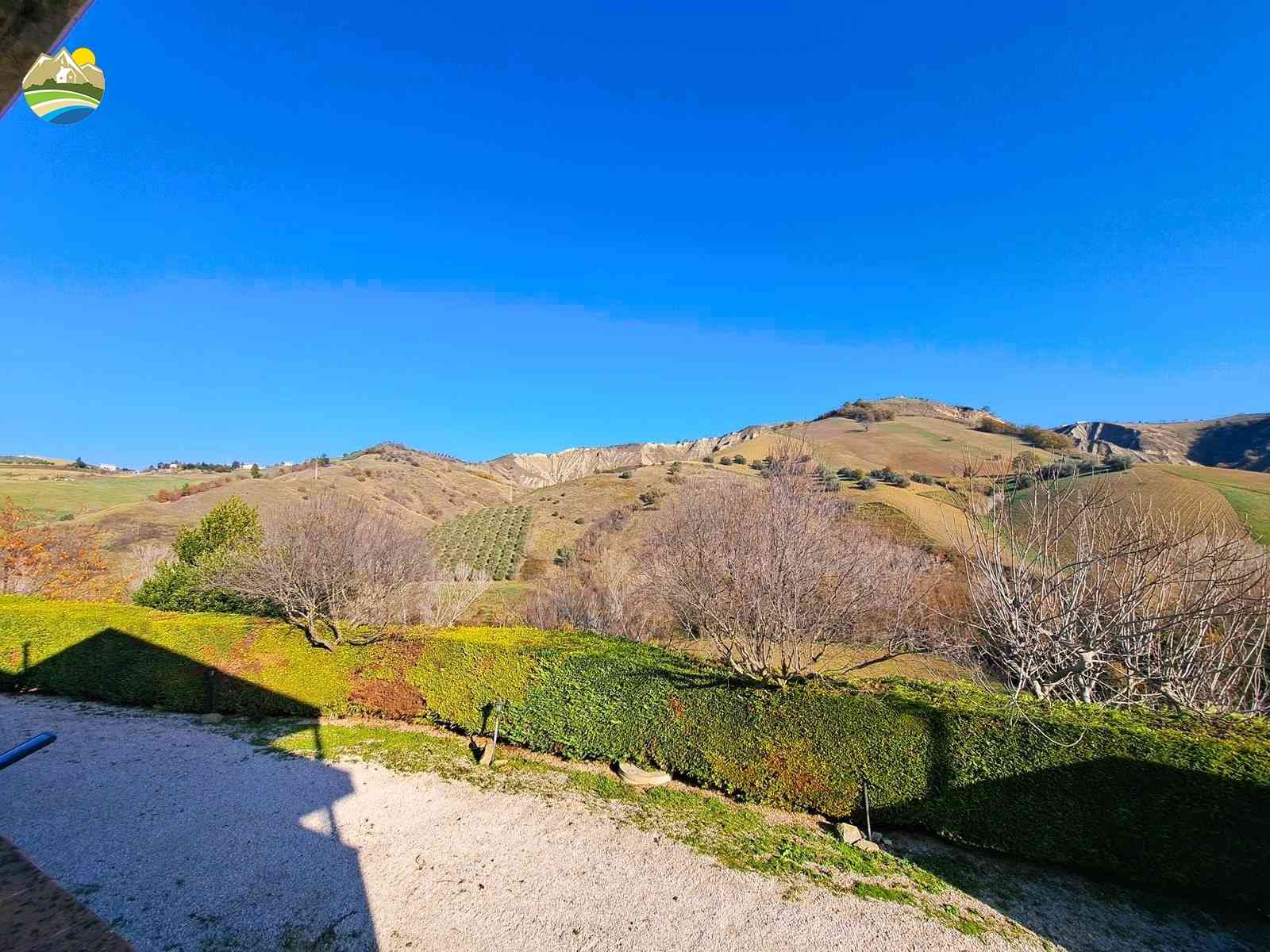Country Houses Country Houses for sale Cellino Attanasio (TE), Casa La Taverna - Cellino Attanasio - EUR 345.000 1080