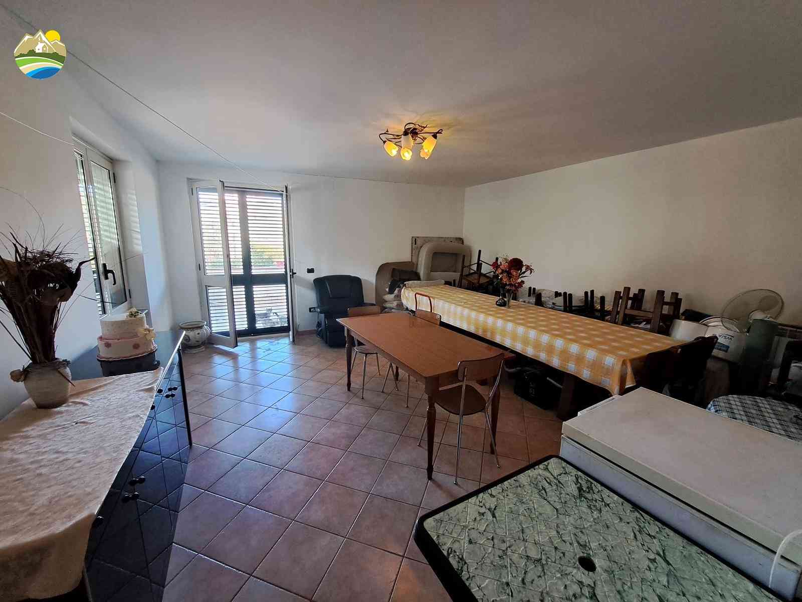 Country Houses Country Houses for sale Cellino Attanasio (TE), Casa La Taverna - Cellino Attanasio - EUR 345.000 960