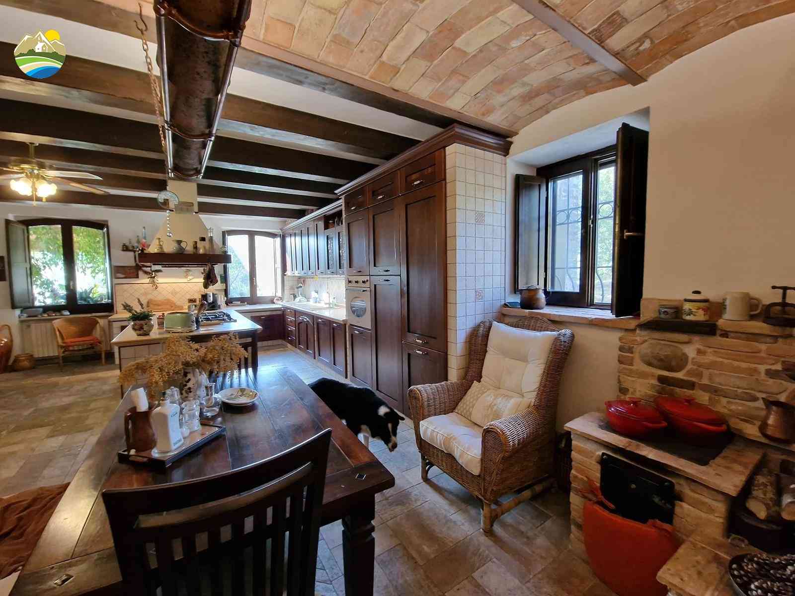 Country Houses Country Houses for sale Notaresco (TE), Casale delle Oche - Notaresco - EUR 398.689 1000